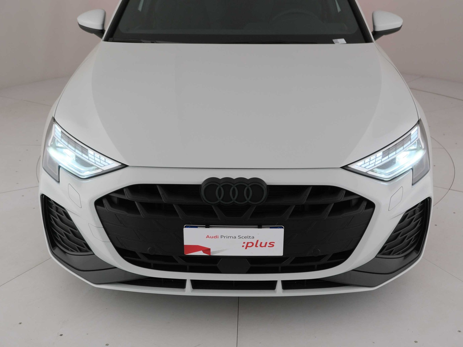 45 - Audi A3 sedan 2.0 tdi 150cv s line edition s tronic