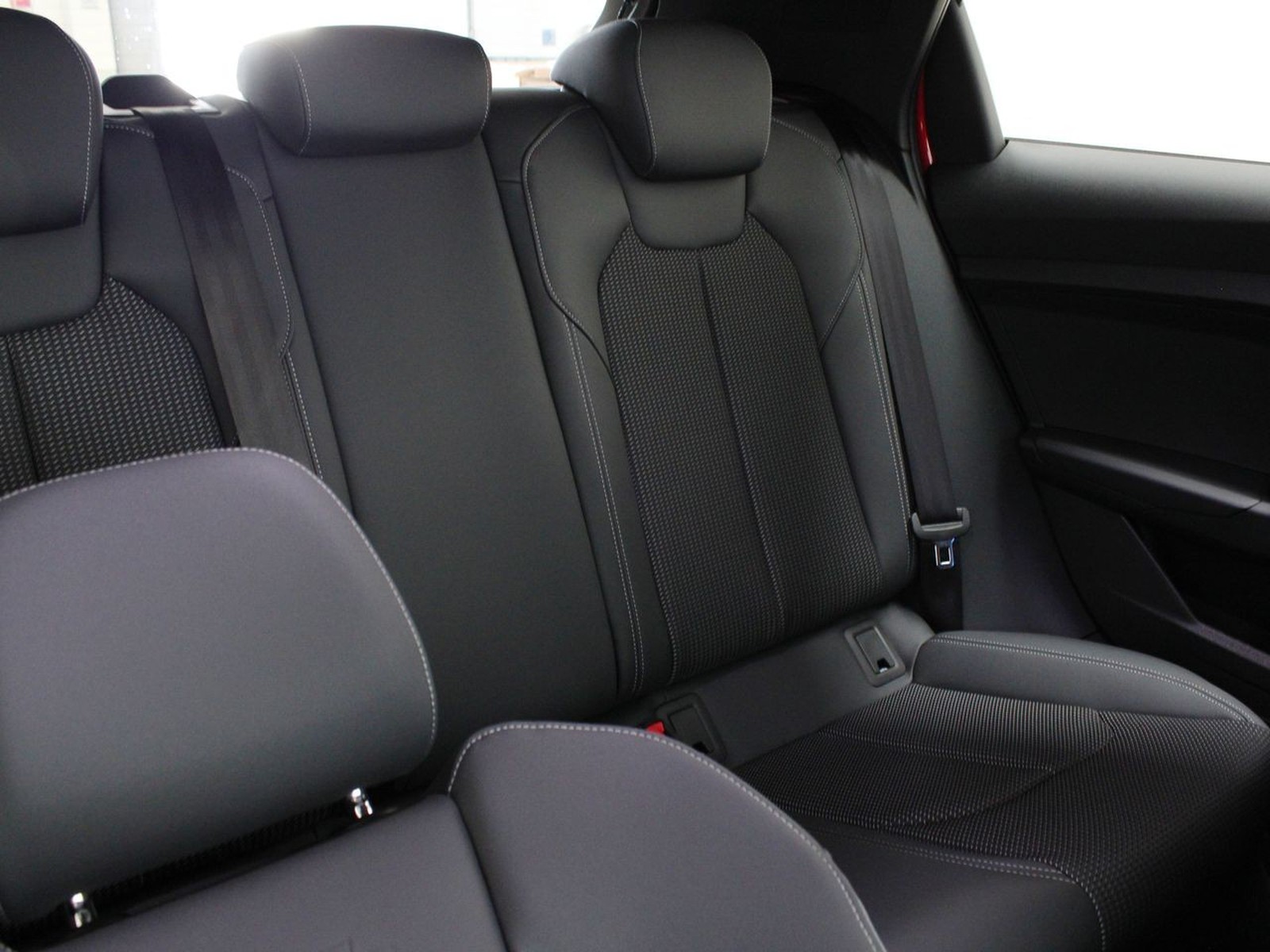 20 - Audi A1 sportback 30 1.0 tfsi 116cv identity black s tronic