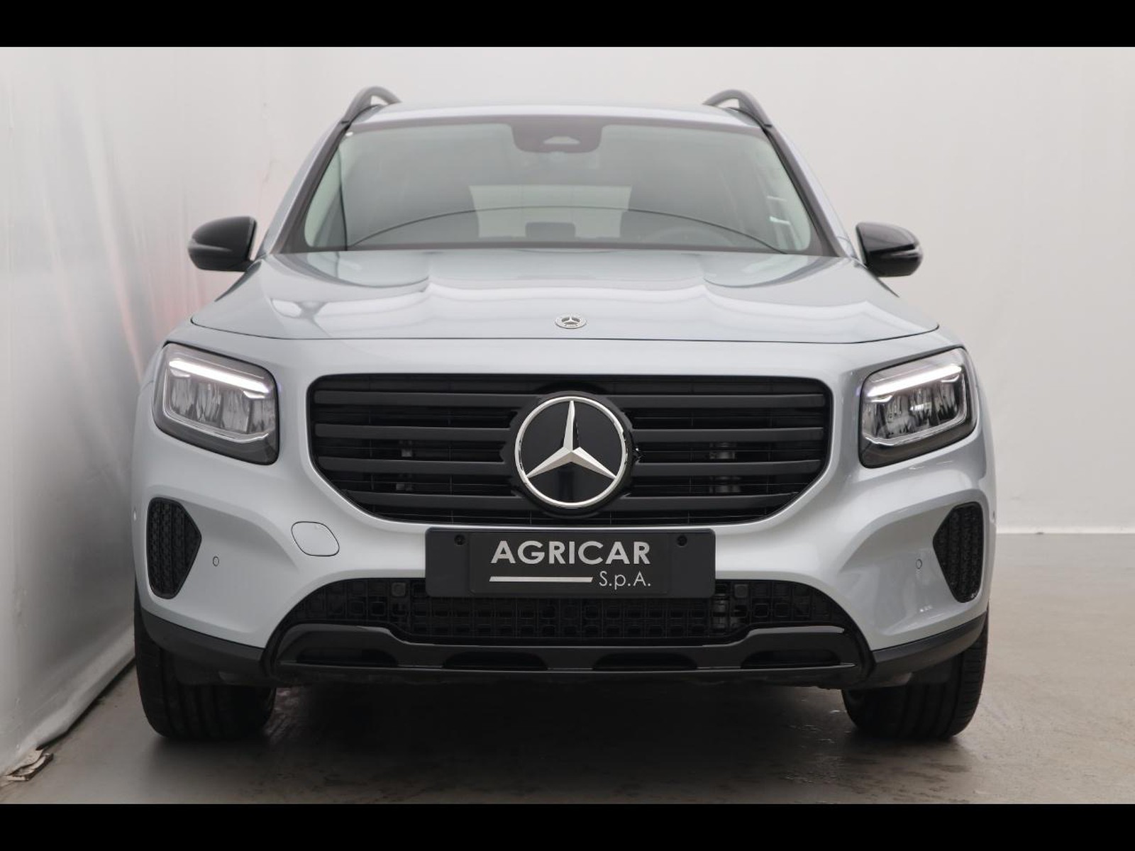 2 - Mercedes GLB 200 d progressive advanced plus 8g-dct
