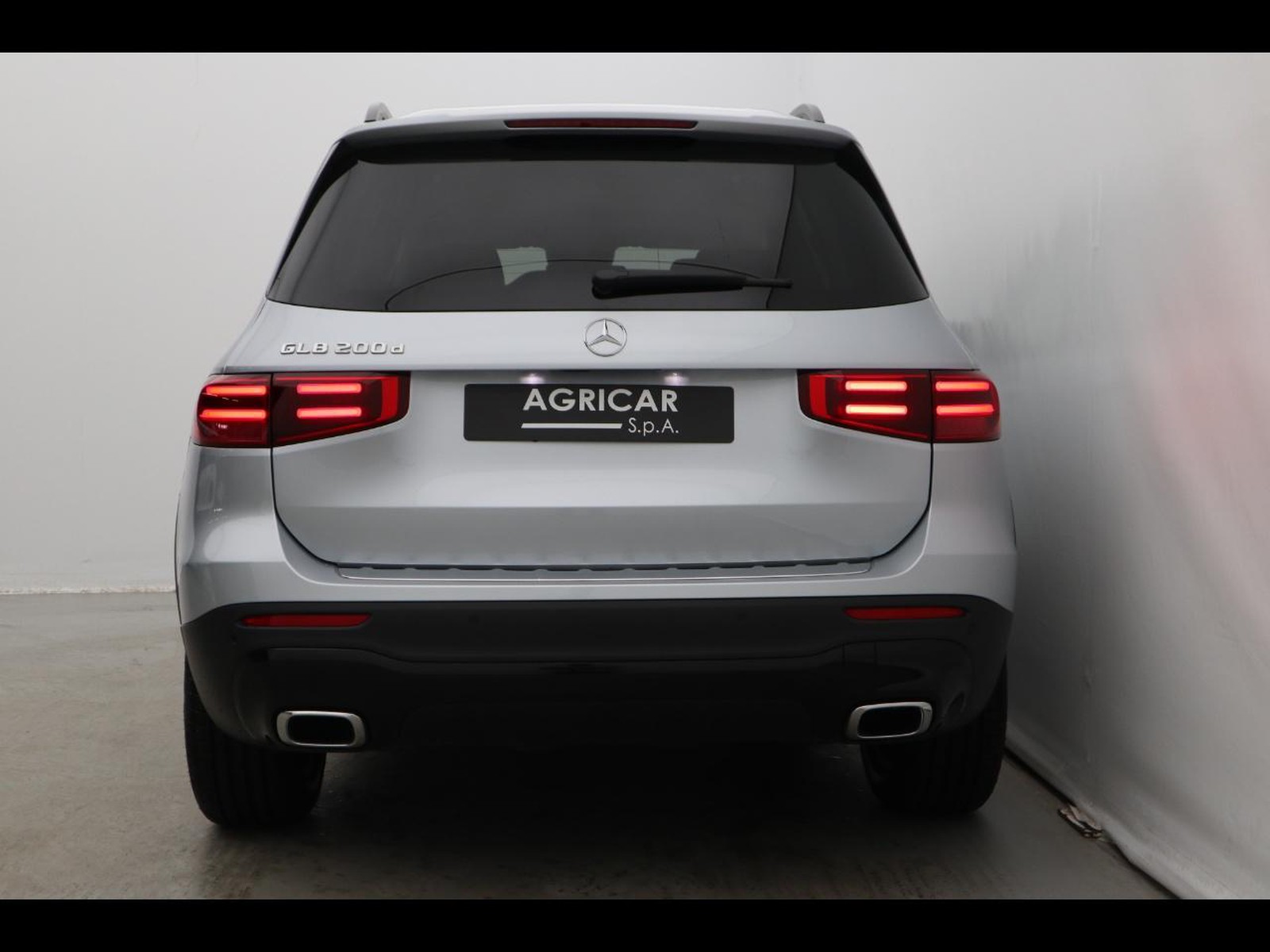 6 - Mercedes GLB 200 d progressive advanced plus 8g-dct