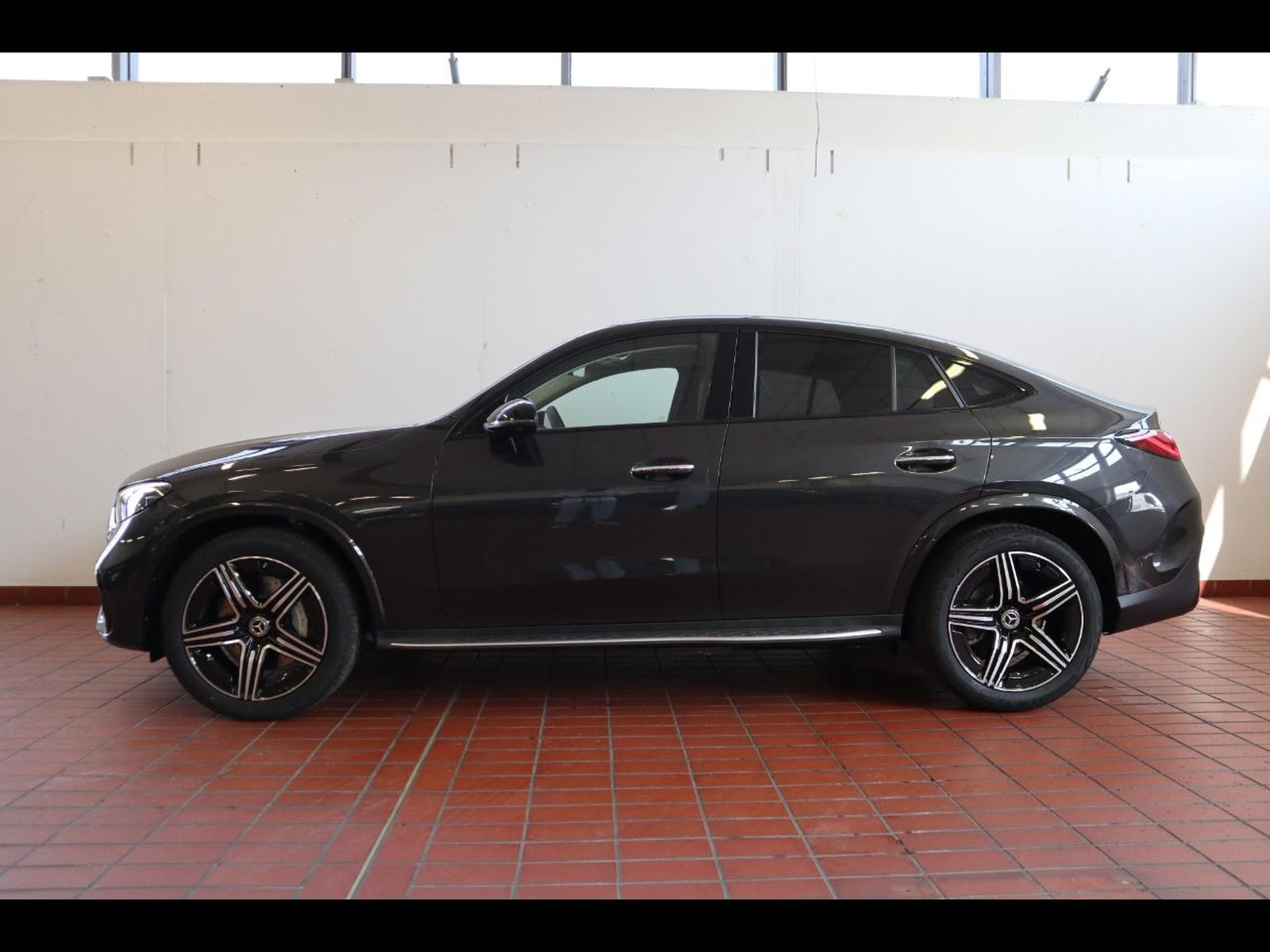 3 - Mercedes GLC coupe 220 d amg line premium 4matic 9g-tronic