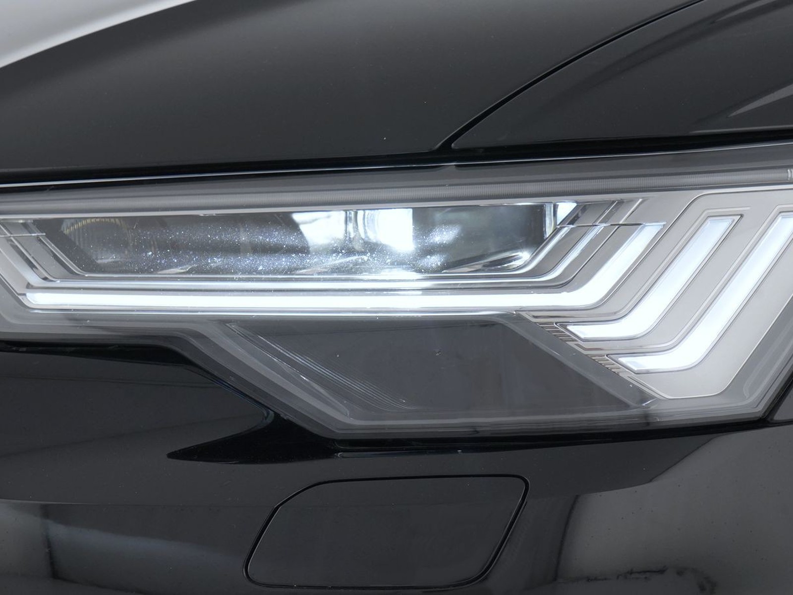 6 - Audi A6 allroad allroad 40 2.0 tdi mhev 12v 204cv business advanced quattro ultra s tronic