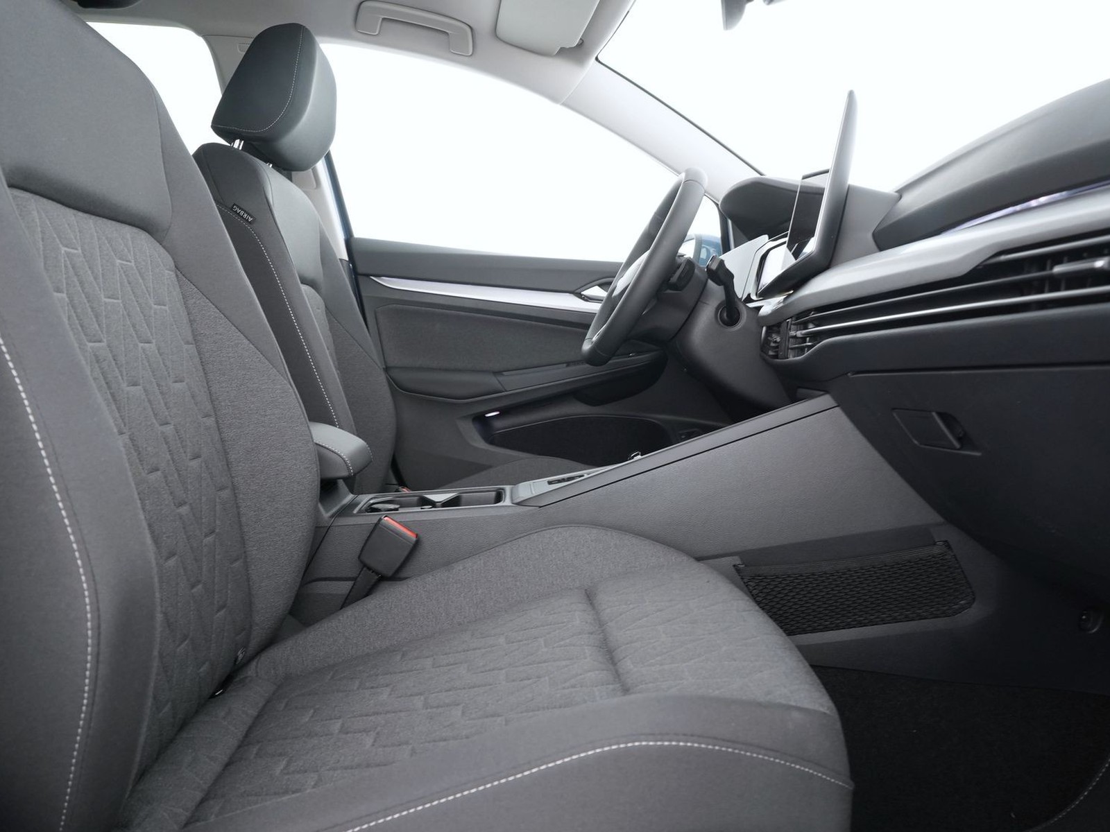 8 - Volkswagen Golf 1.5 tsi ehybrid 204cv edition plus dsg