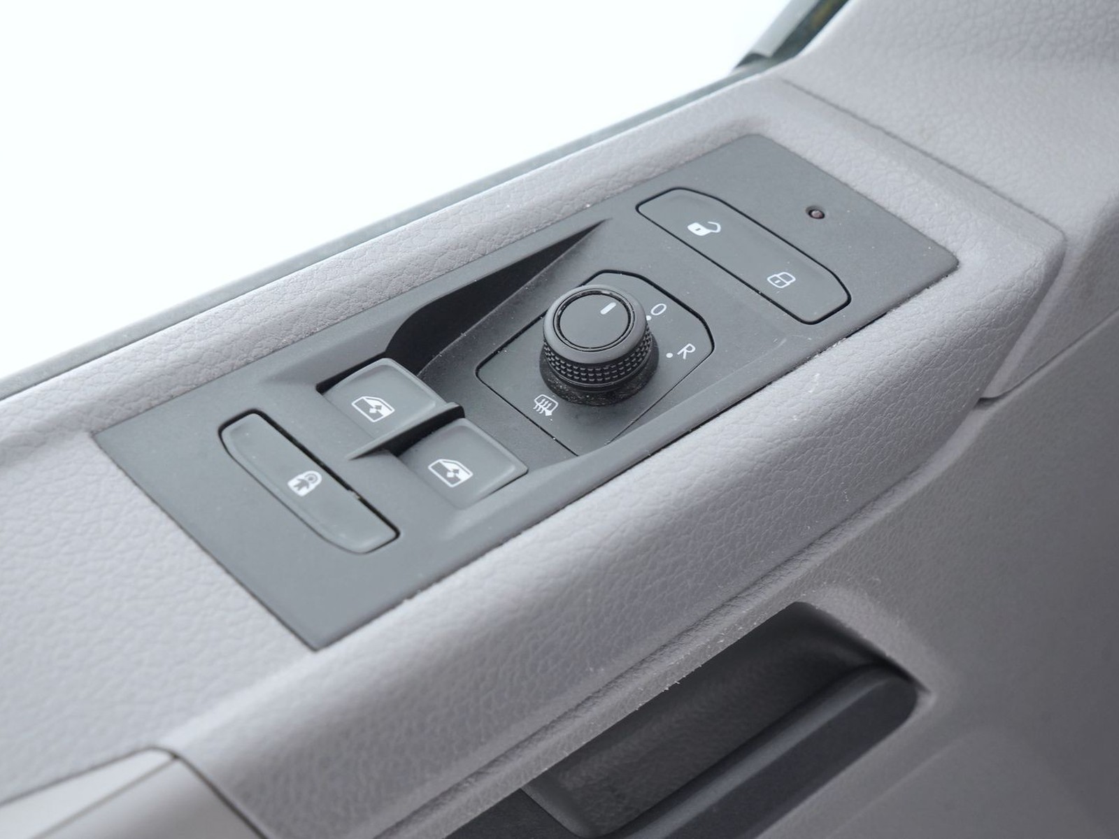 18 - Volkswagen VIC T6.1 Caravelle t6.1 2.0 tdi 150cv comfortline p.c. dsg7