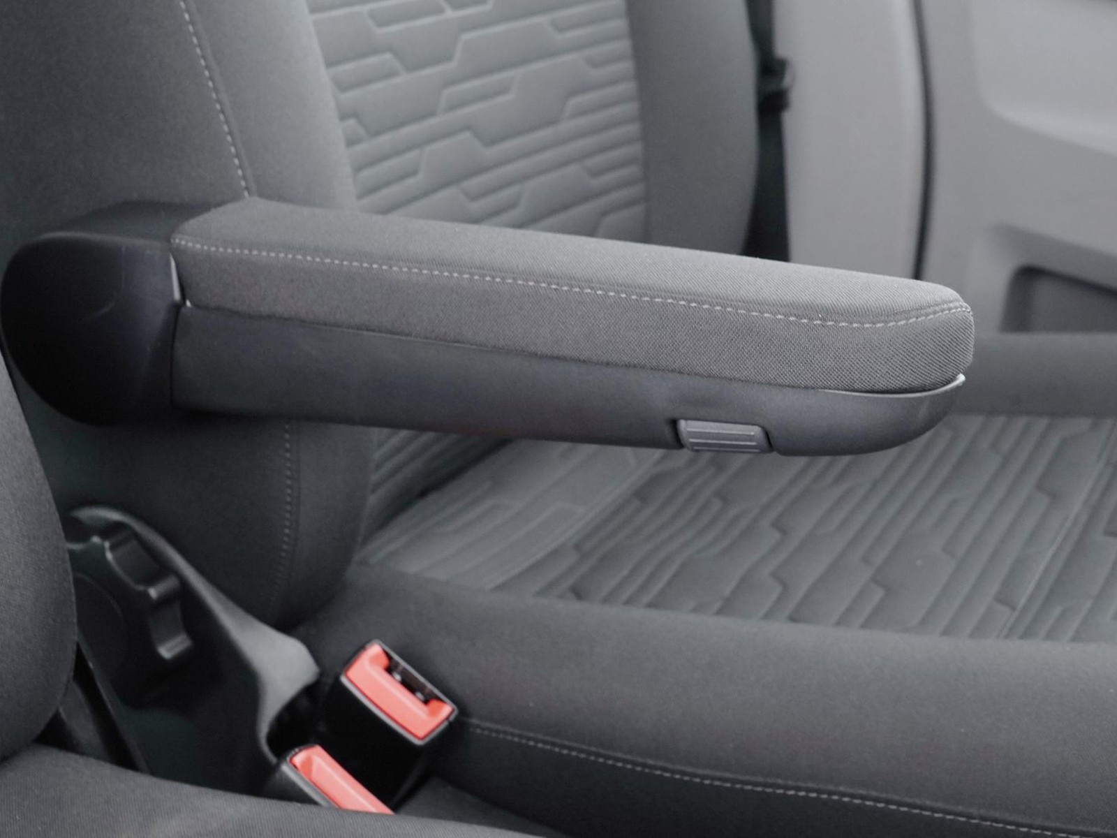 22 - Volkswagen VIC T6.1 Caravelle t6.1 2.0 tdi 150cv comfortline p.c. dsg7