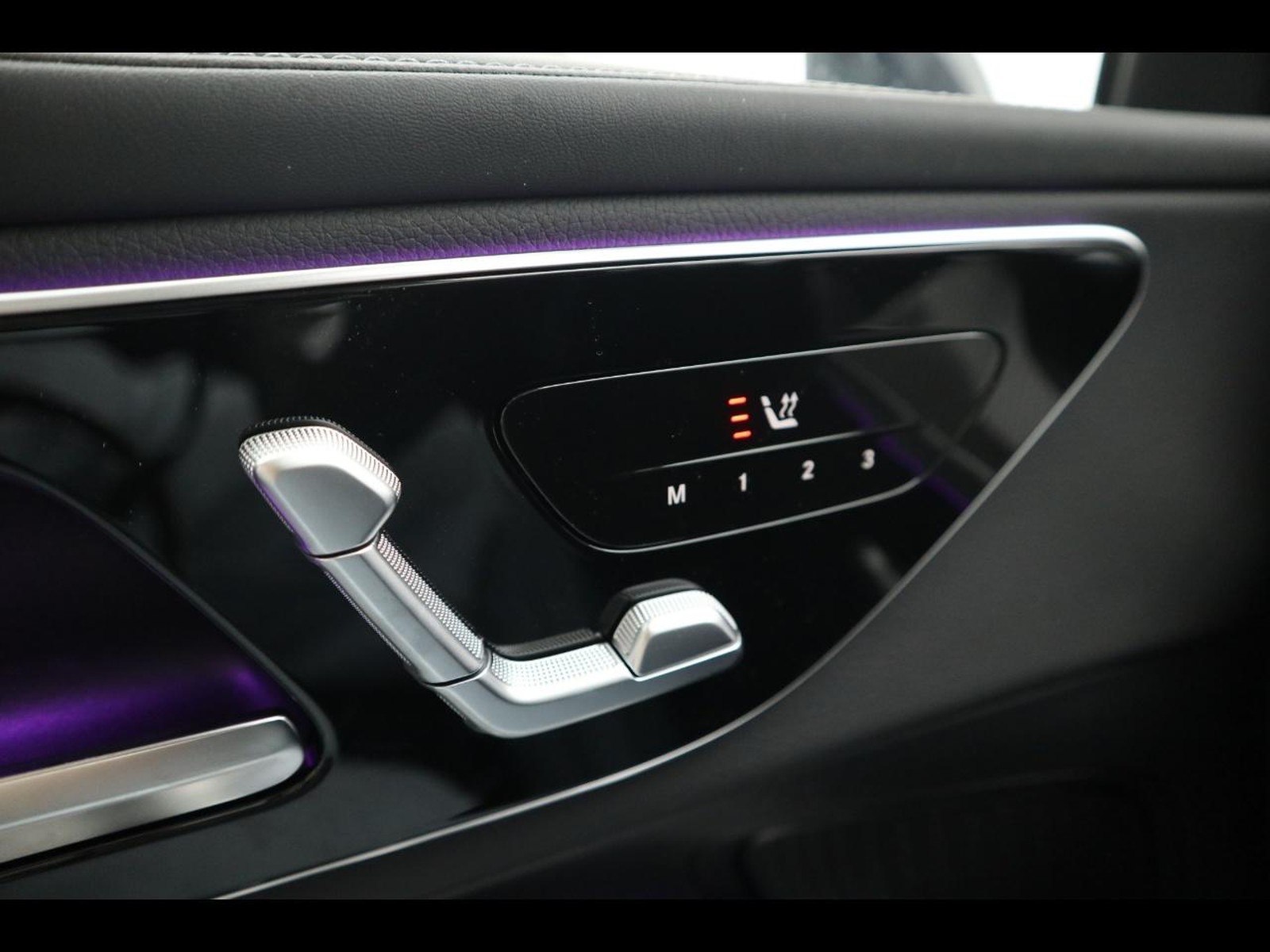 15 - Mercedes GLC coupe 220 d amg line premium 4matic 9g-tronic