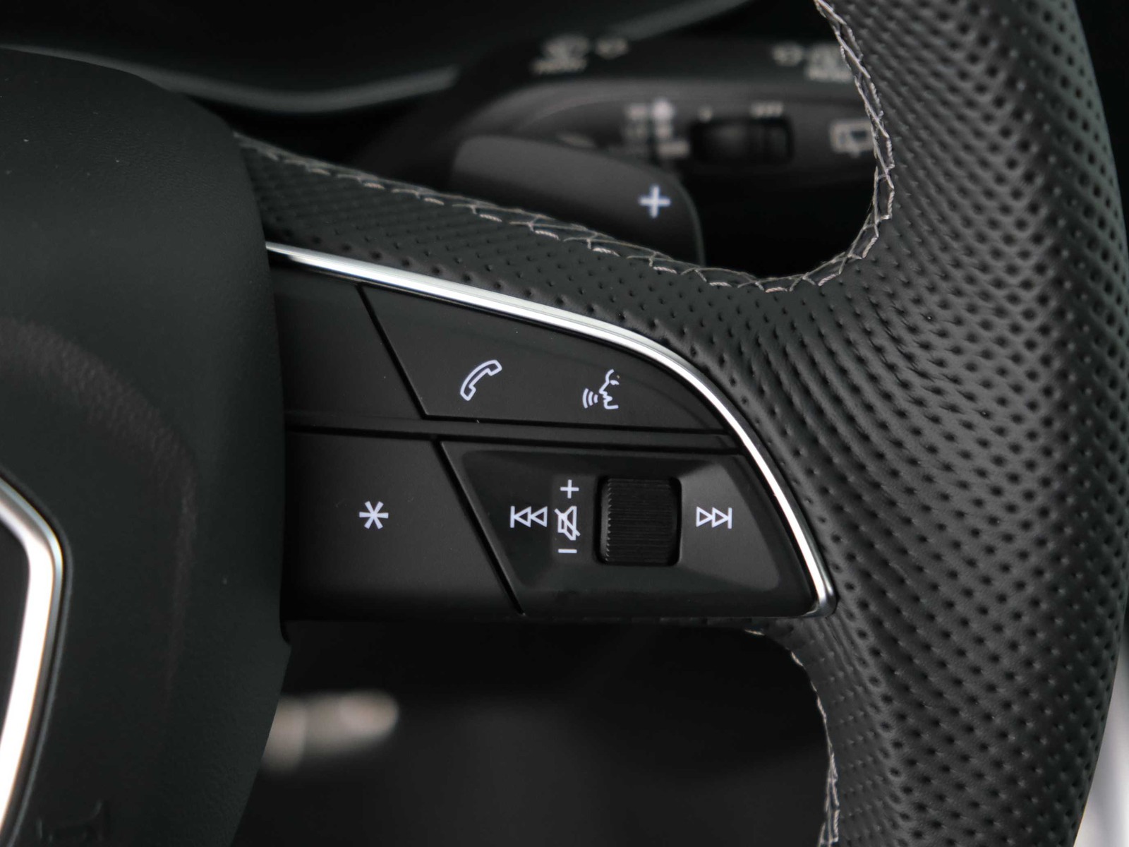 23 - Audi SQ7 s4.0 v8 tfsi sport attitude quattro tiptronic 7p.ti