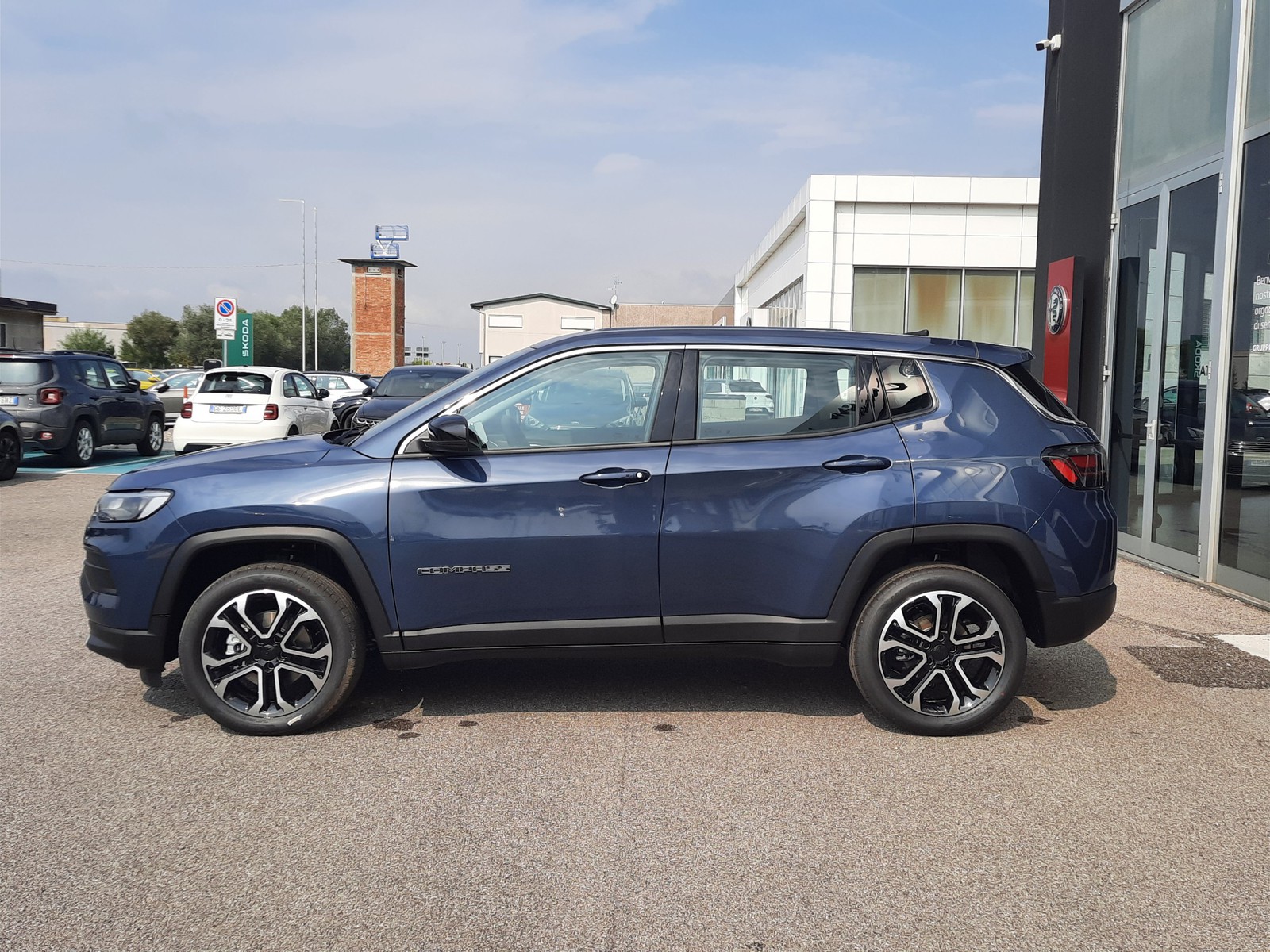 3 - Jeep Compass 1.5 turbo t4 mhev 130cv altitude 2wd dct