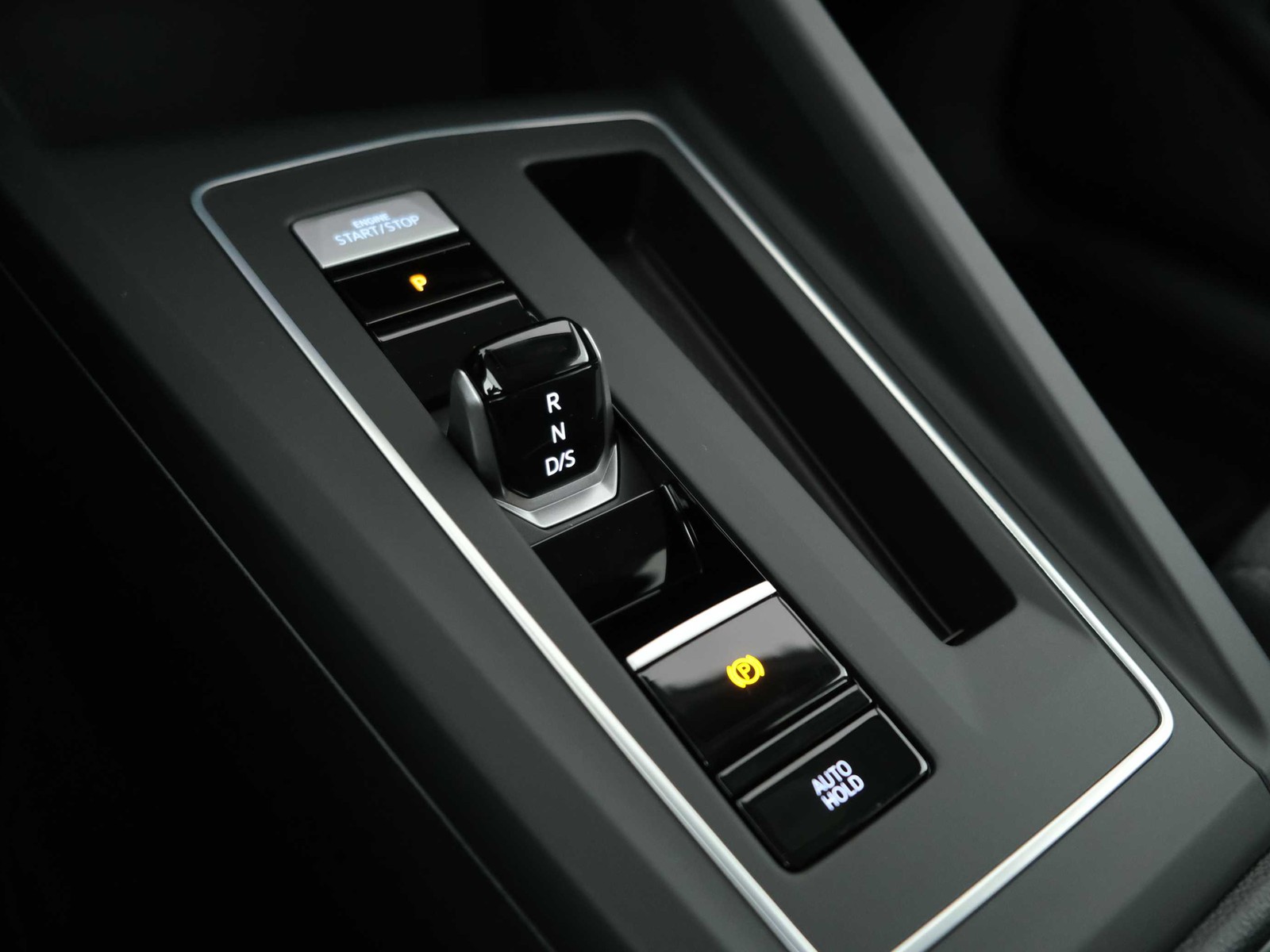 5 - Volkswagen Golf 1.5 tsi ehybrid 204cv edition plus dsg