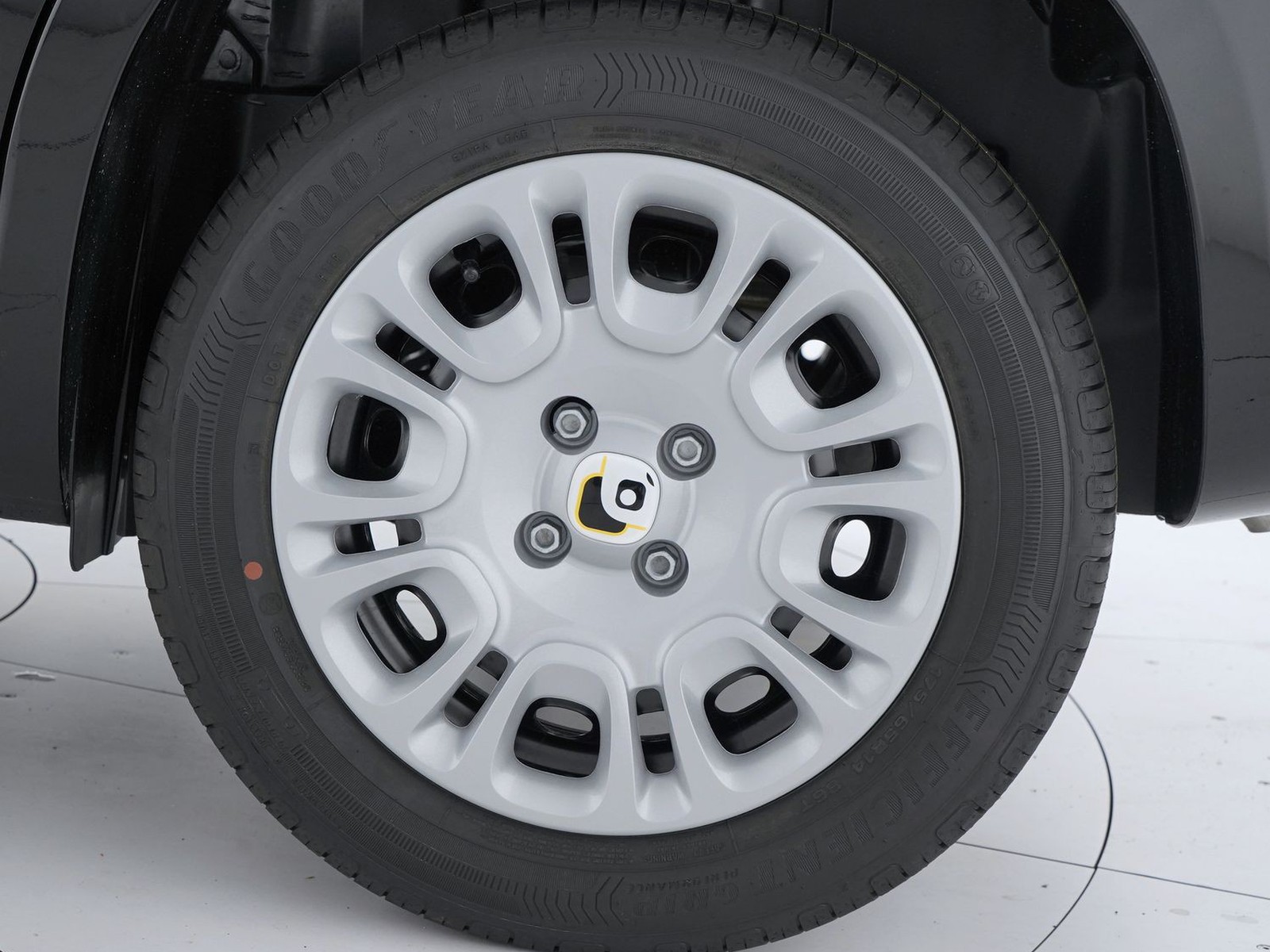 12 - Fiat Pandina 1.0 firefly hybrid 70cv pop s&s