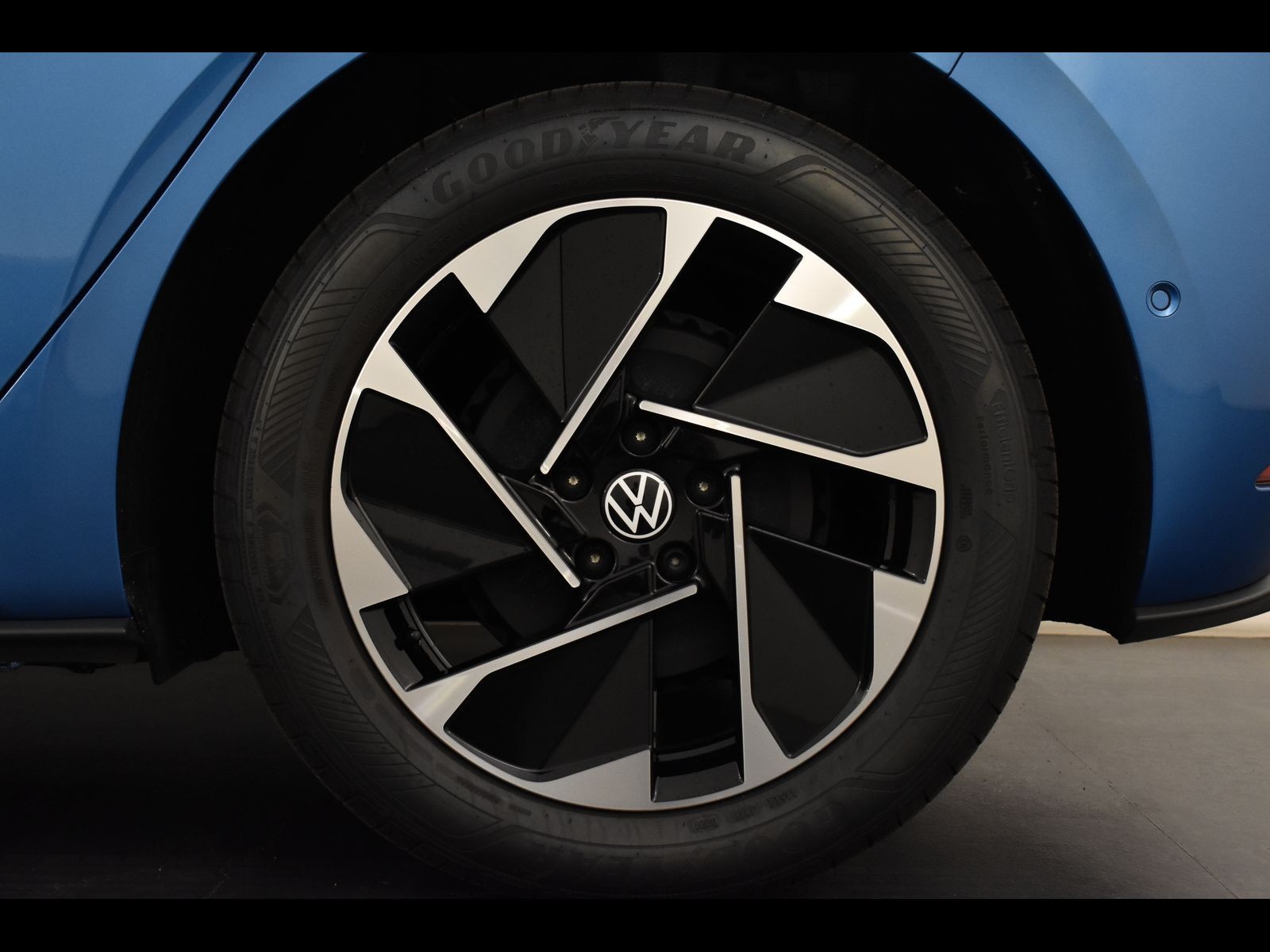 12 - Volkswagen ID.3 59 kwh pro edition plus