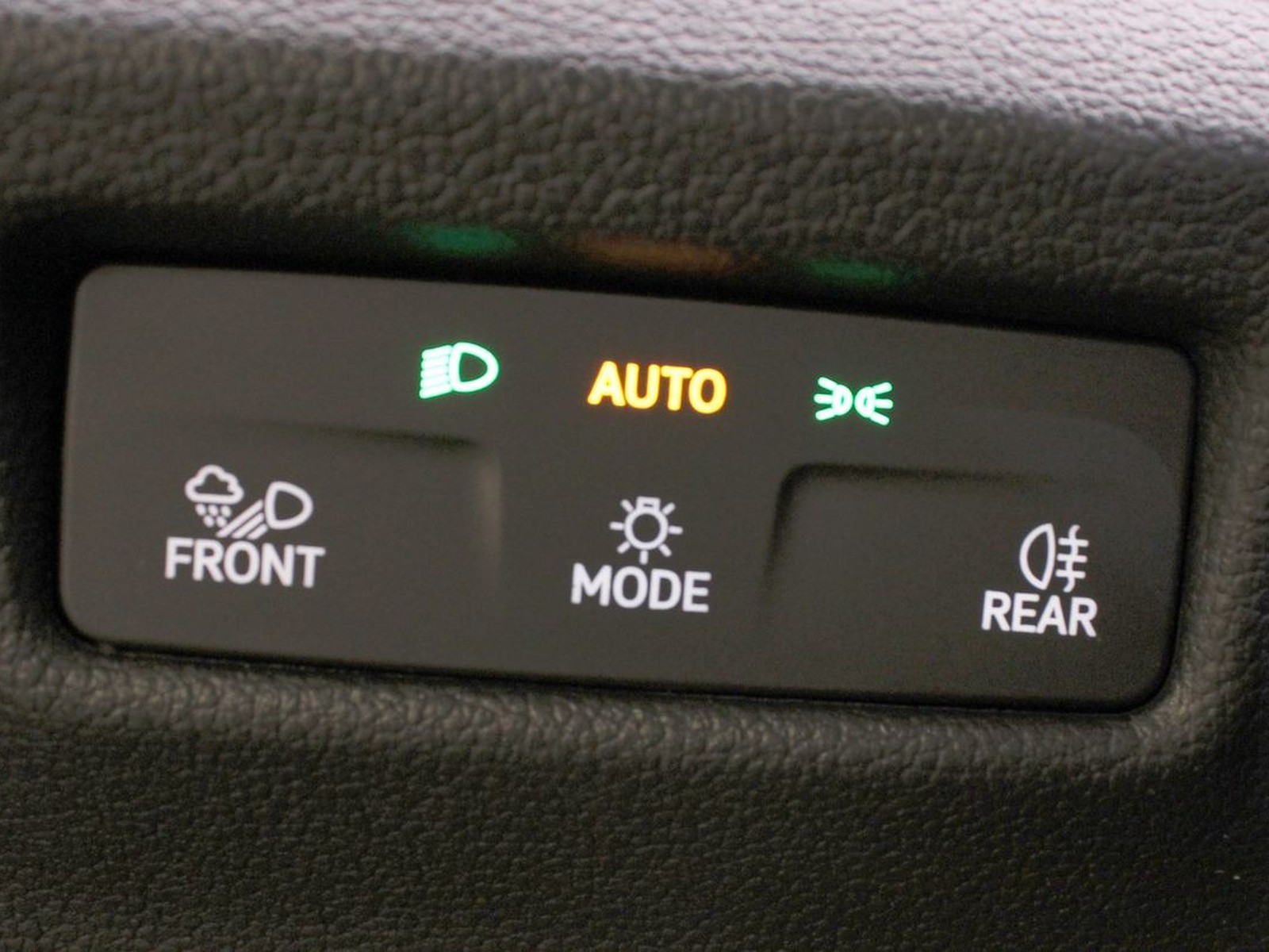 16 - Volkswagen Tayron 1.5 tsi ehybrid 204cv r-line plus dsg