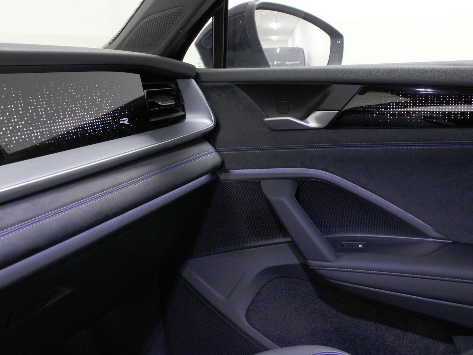 38 - Volkswagen Tayron 1.5 tsi ehybrid 204cv r-line plus dsg