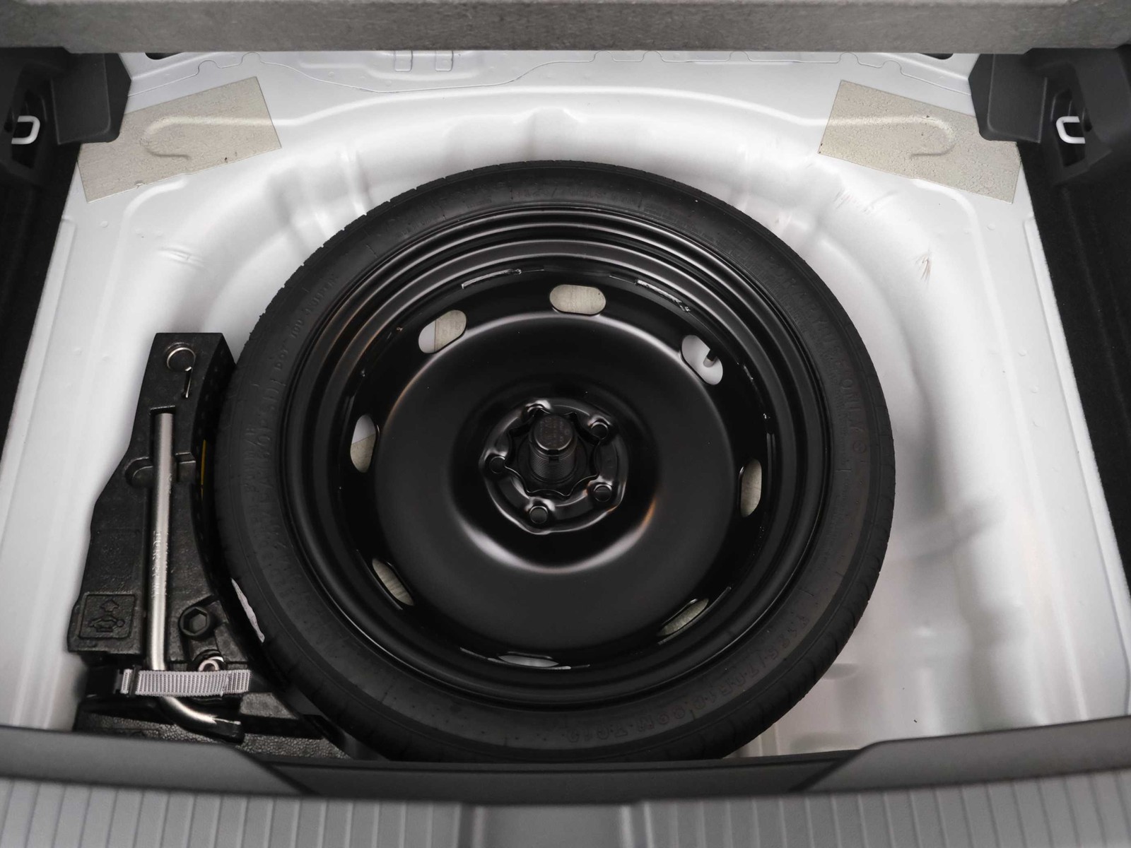 35 - Volkswagen T-Roc 1.0 tsi 115cv r-line plus