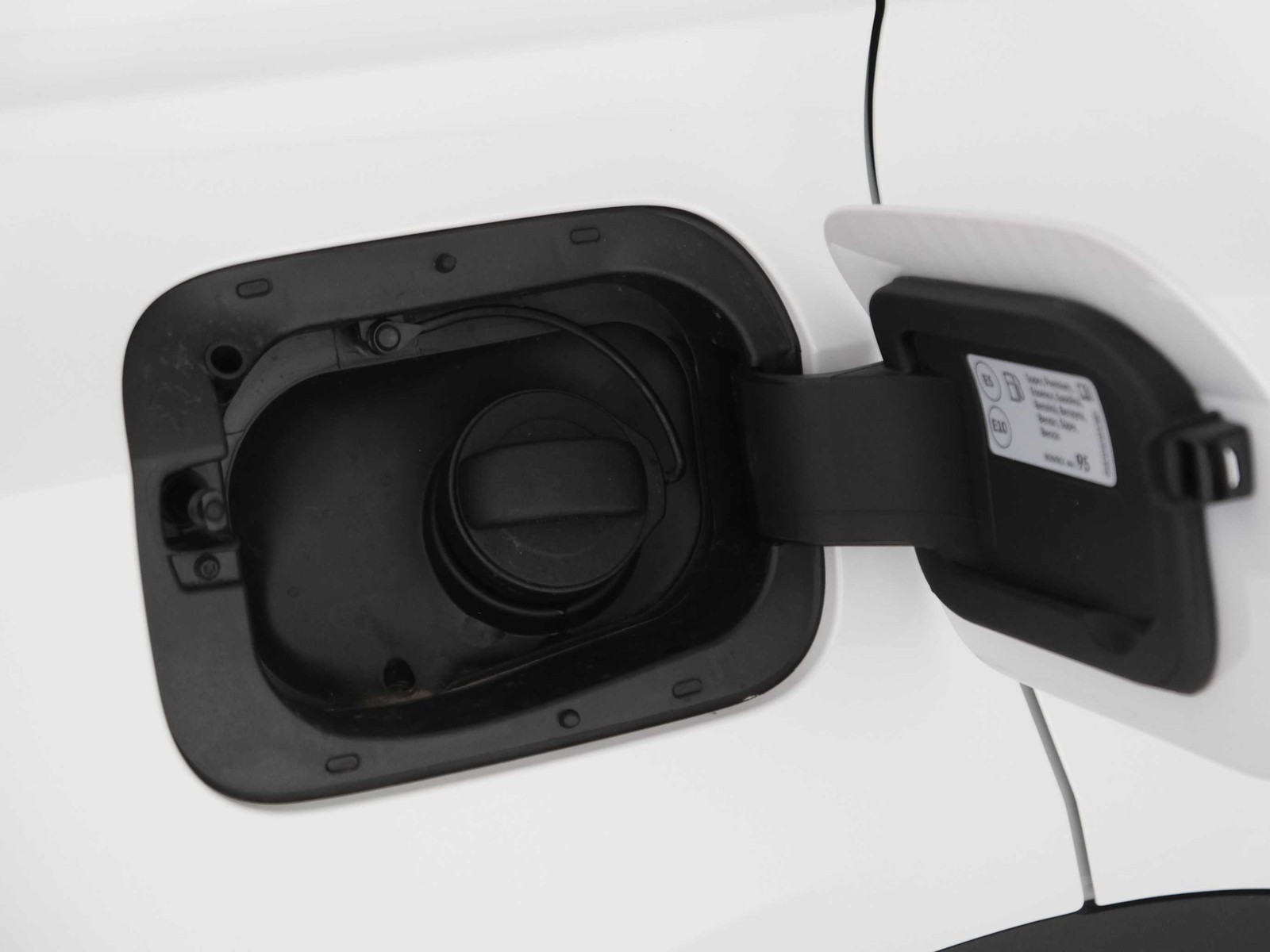 36 - Volkswagen T-Roc 1.0 tsi 115cv r-line plus