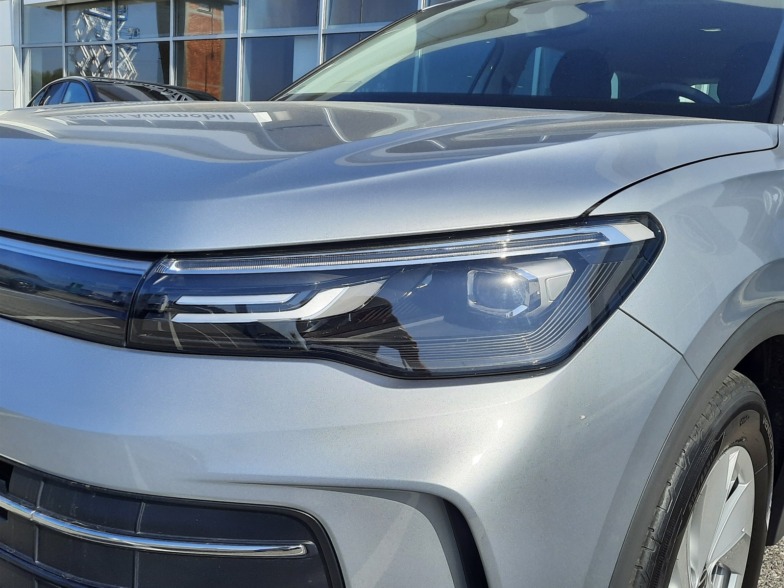 24 - Volkswagen Tiguan 2.0 tdi scr 150cv life dsg