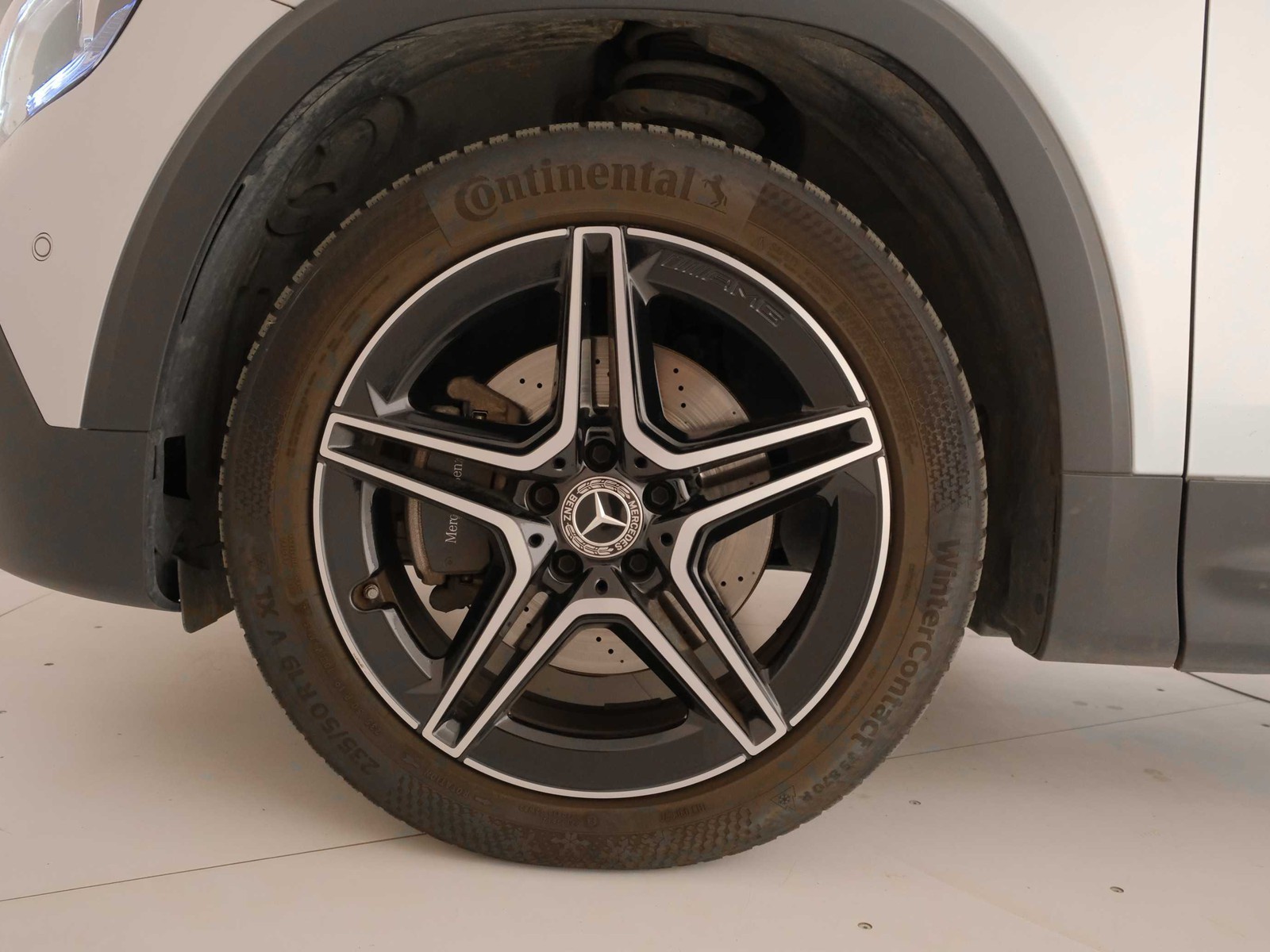 11 - Mercedes GLB 200 d premium 4matic 8g-dct