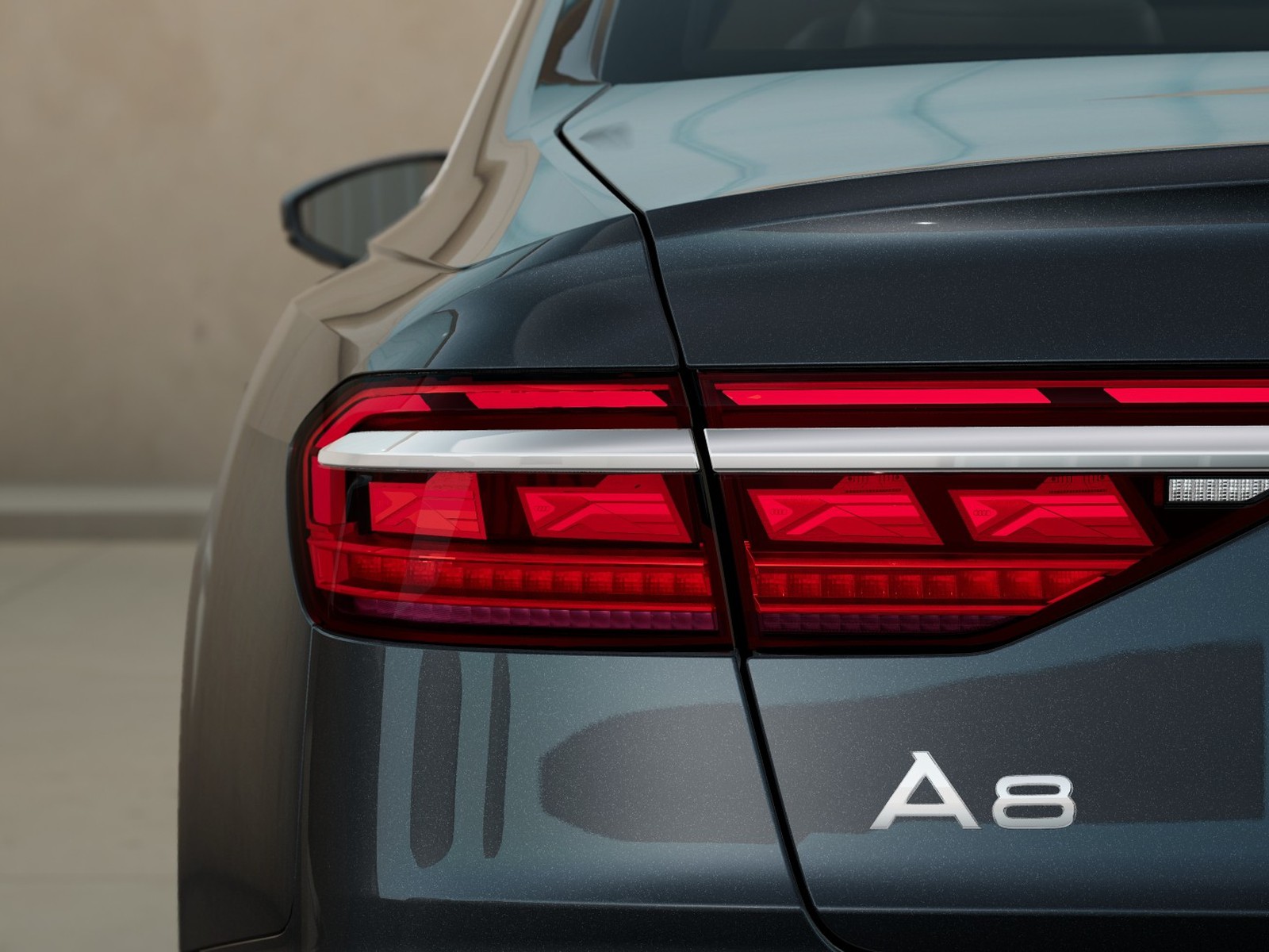 9 - Audi A8 60 3.0 v6 tfsi e quattro