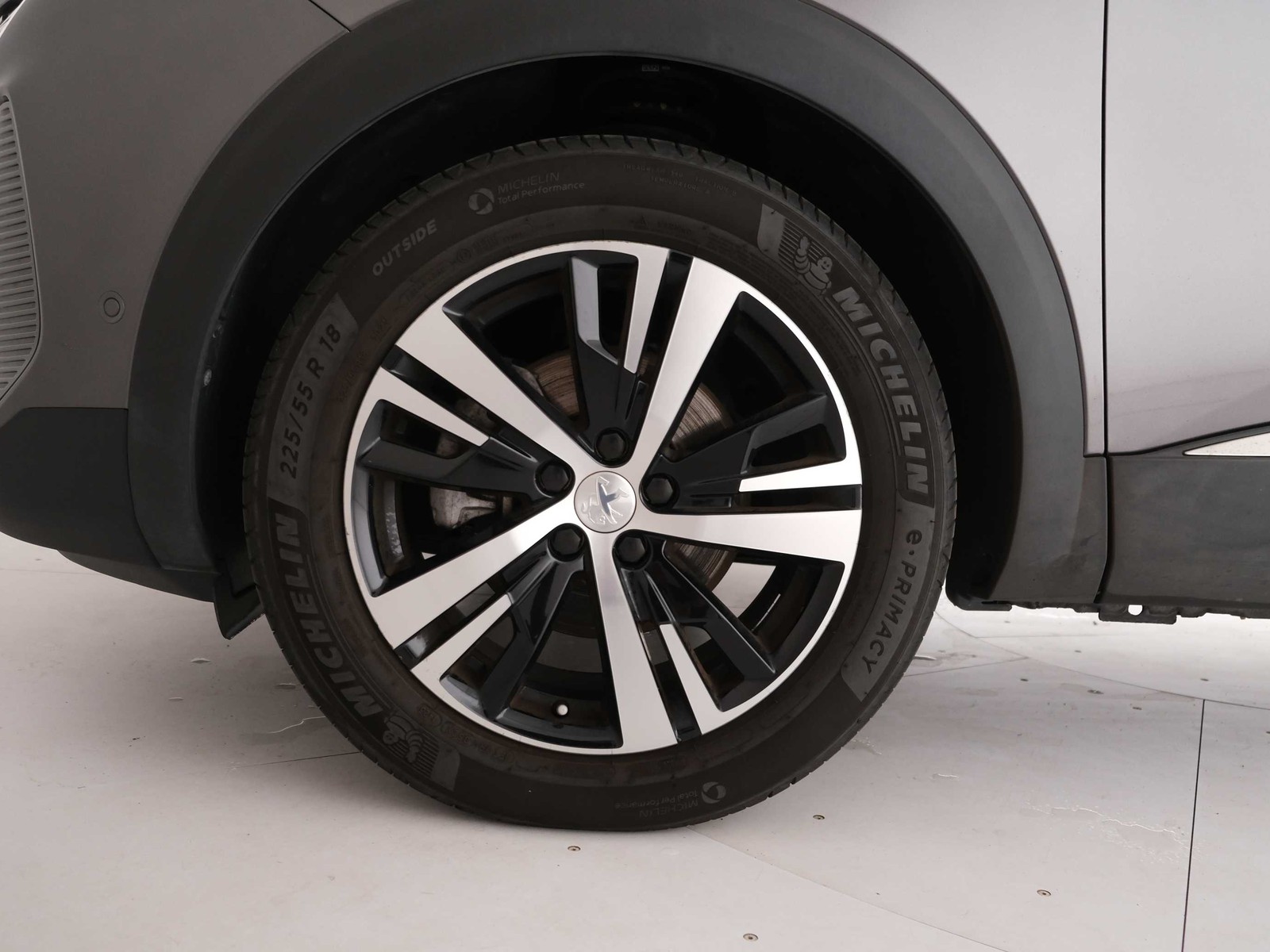 11 - Peugeot 3008 1.2 puretech turbo gt eat8 s&s