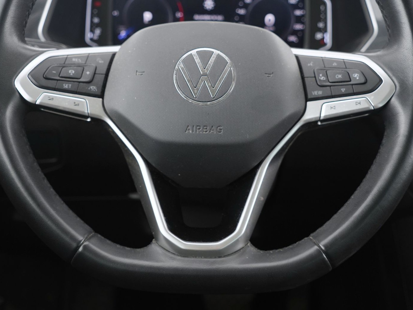 14 - Volkswagen Tiguan 2.0 tdi scr 150cv elegance 4motion dsg