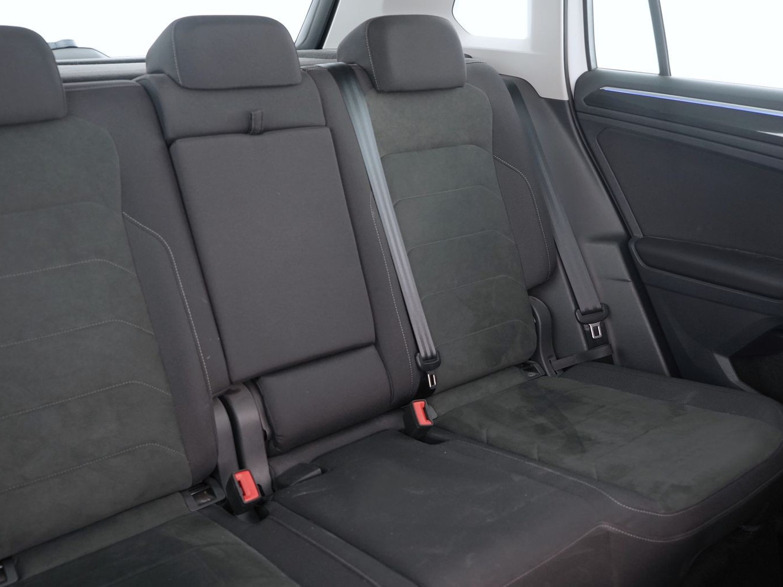 21 - Volkswagen Tiguan 2.0 tdi scr 150cv elegance 4motion dsg