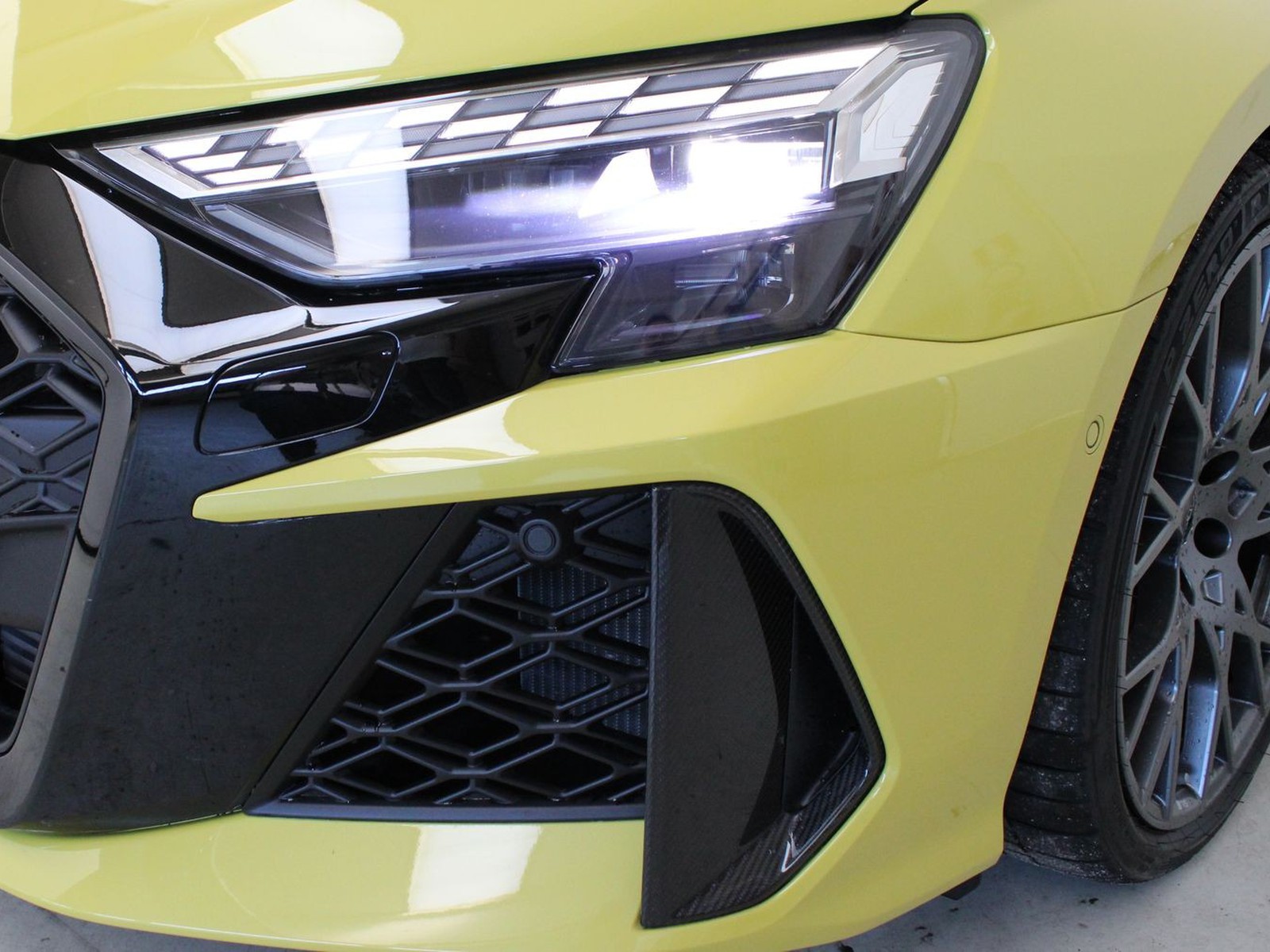 30 - Audi RS3 sportback 2.5 tfsi quattro