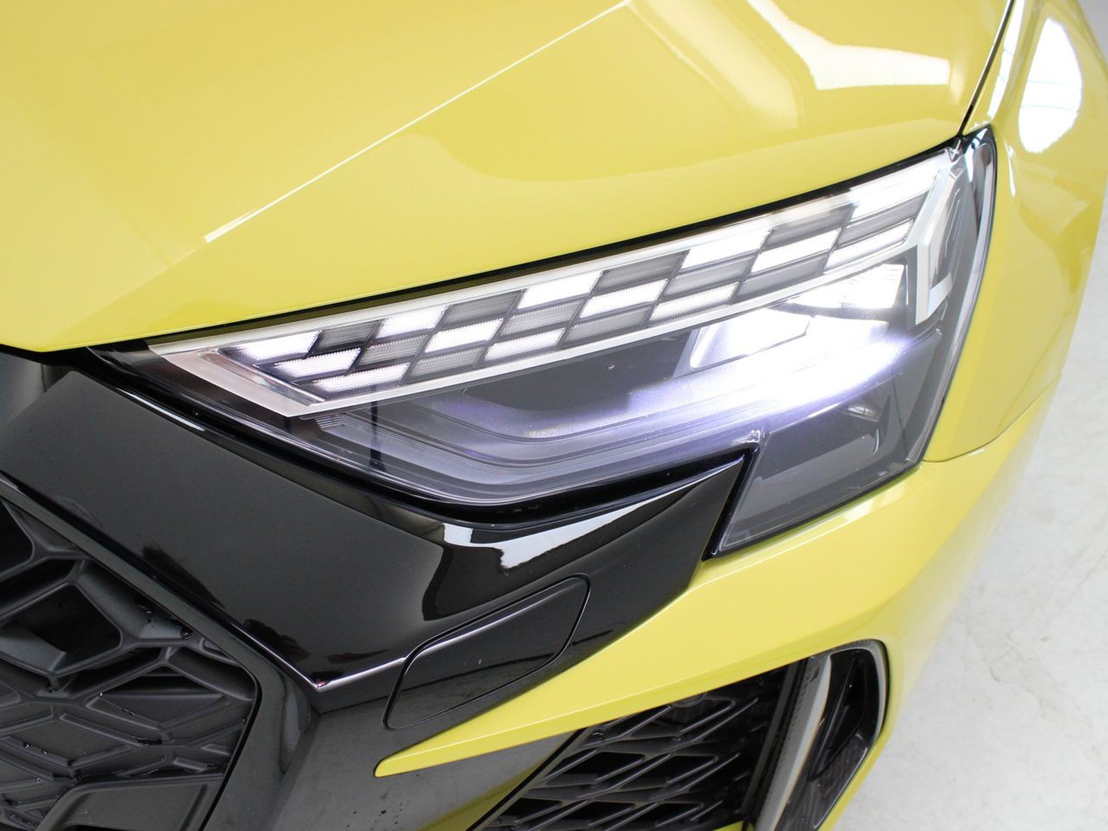 6 - Audi RS3 sportback 2.5 tfsi quattro