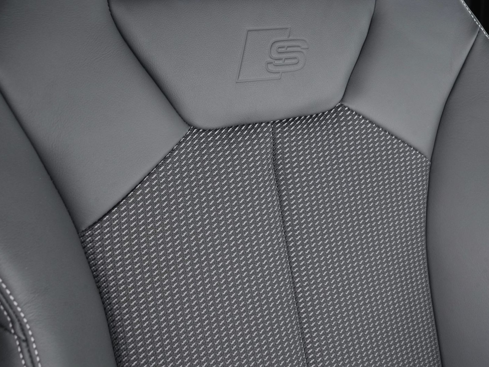 20 - Audi Q3 sportback 40 2.0 tdi 193cv s line edition quattro s tronic