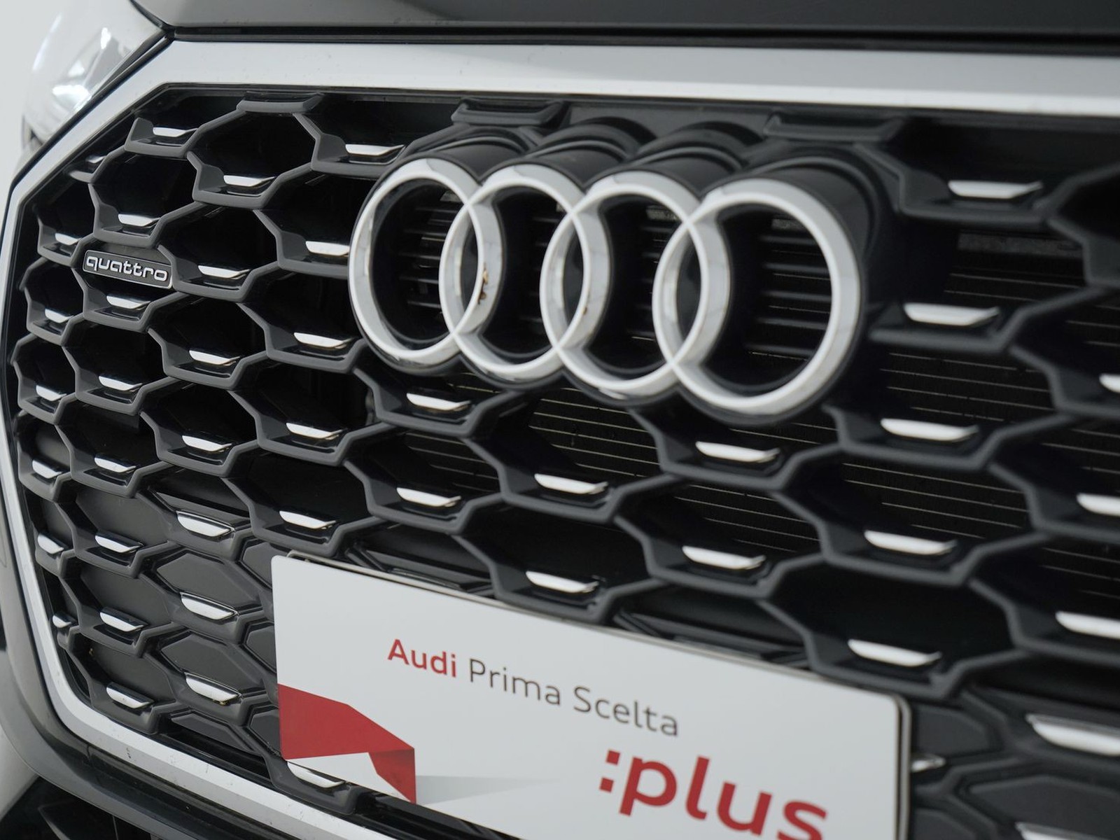 36 - Audi Q3 sportback 40 2.0 tdi 193cv s line edition quattro s tronic