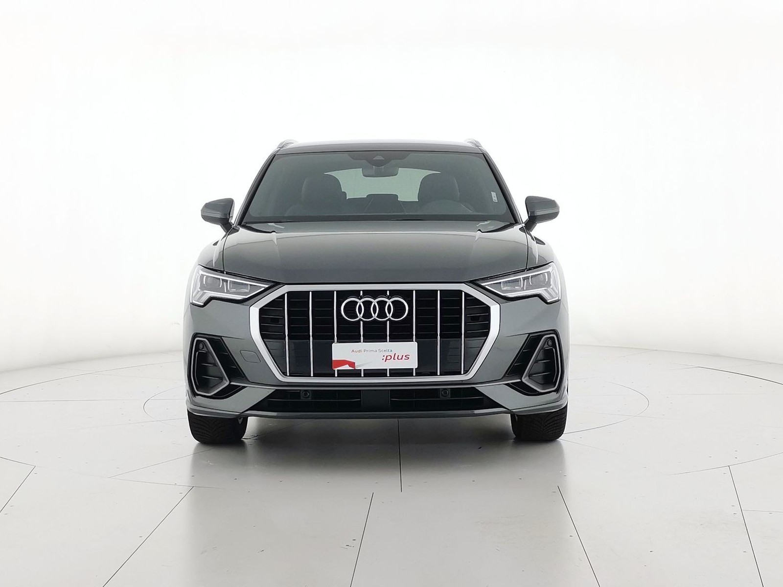 14 - Audi Q3 35 2.0 tdi s line edition s tronic