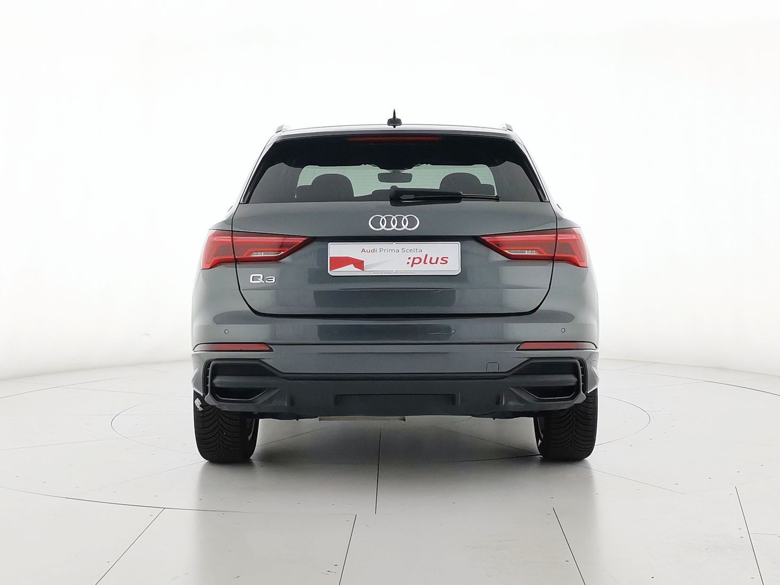 15 - Audi Q3 35 2.0 tdi s line edition s tronic