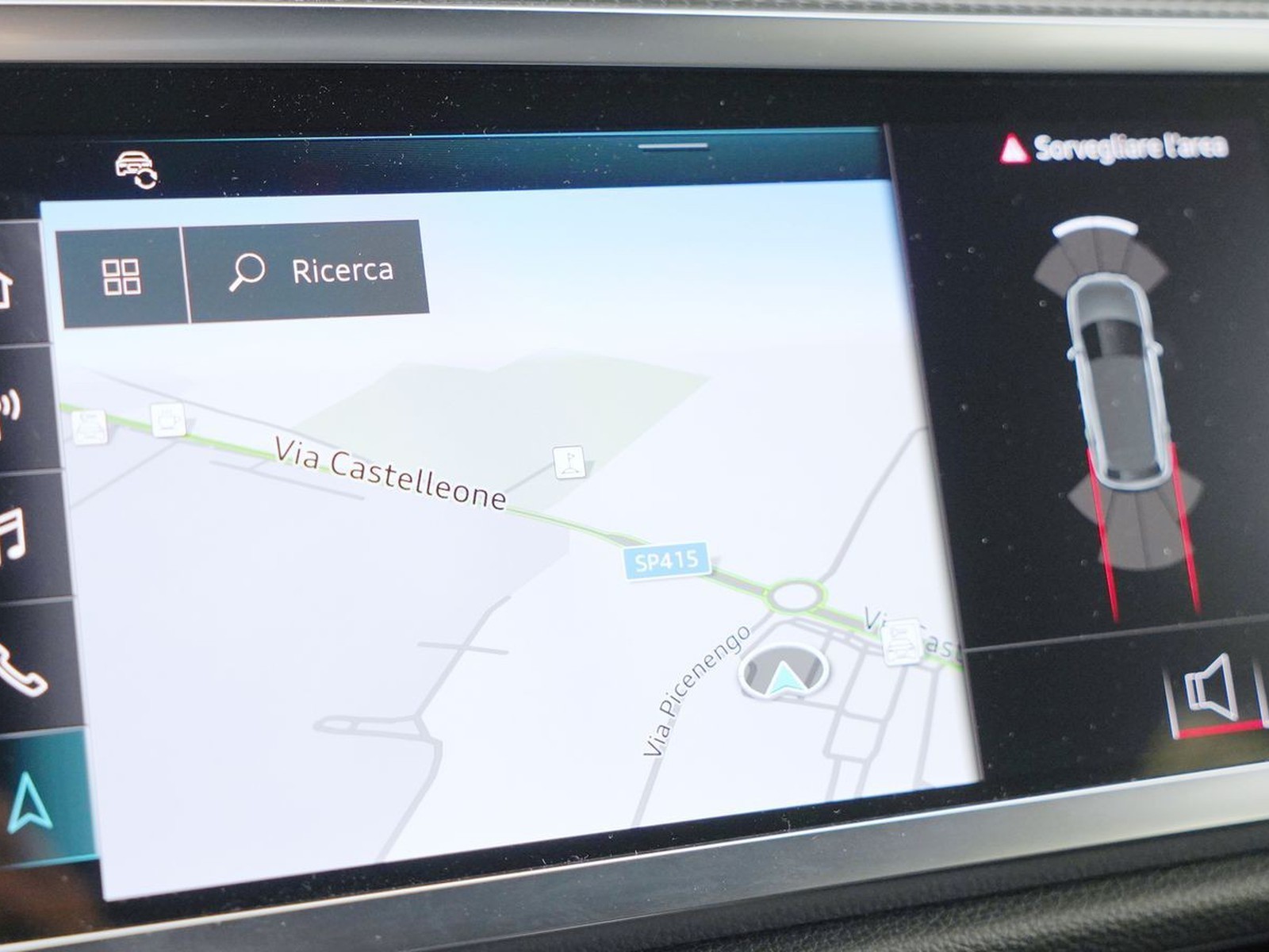 28 - Audi Q3 35 2.0 tdi s line edition s tronic