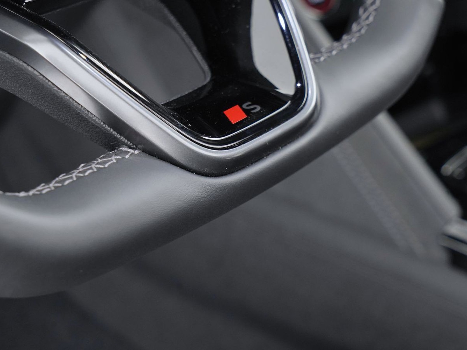 29 - Audi SQ5 s3.0 v6 tfsi mhev+ 367cv sport attitude quattro s tronic