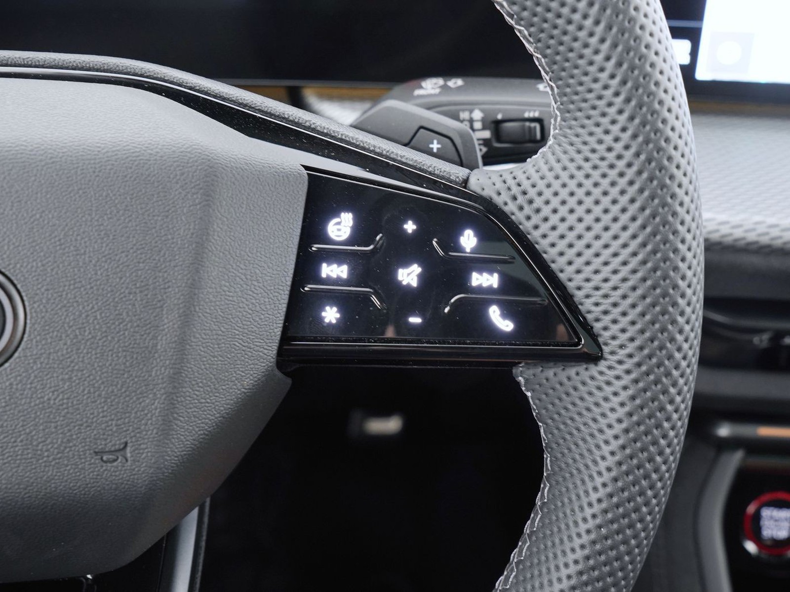 9 - Audi SQ5 s3.0 v6 tfsi mhev+ 367cv sport attitude quattro s tronic