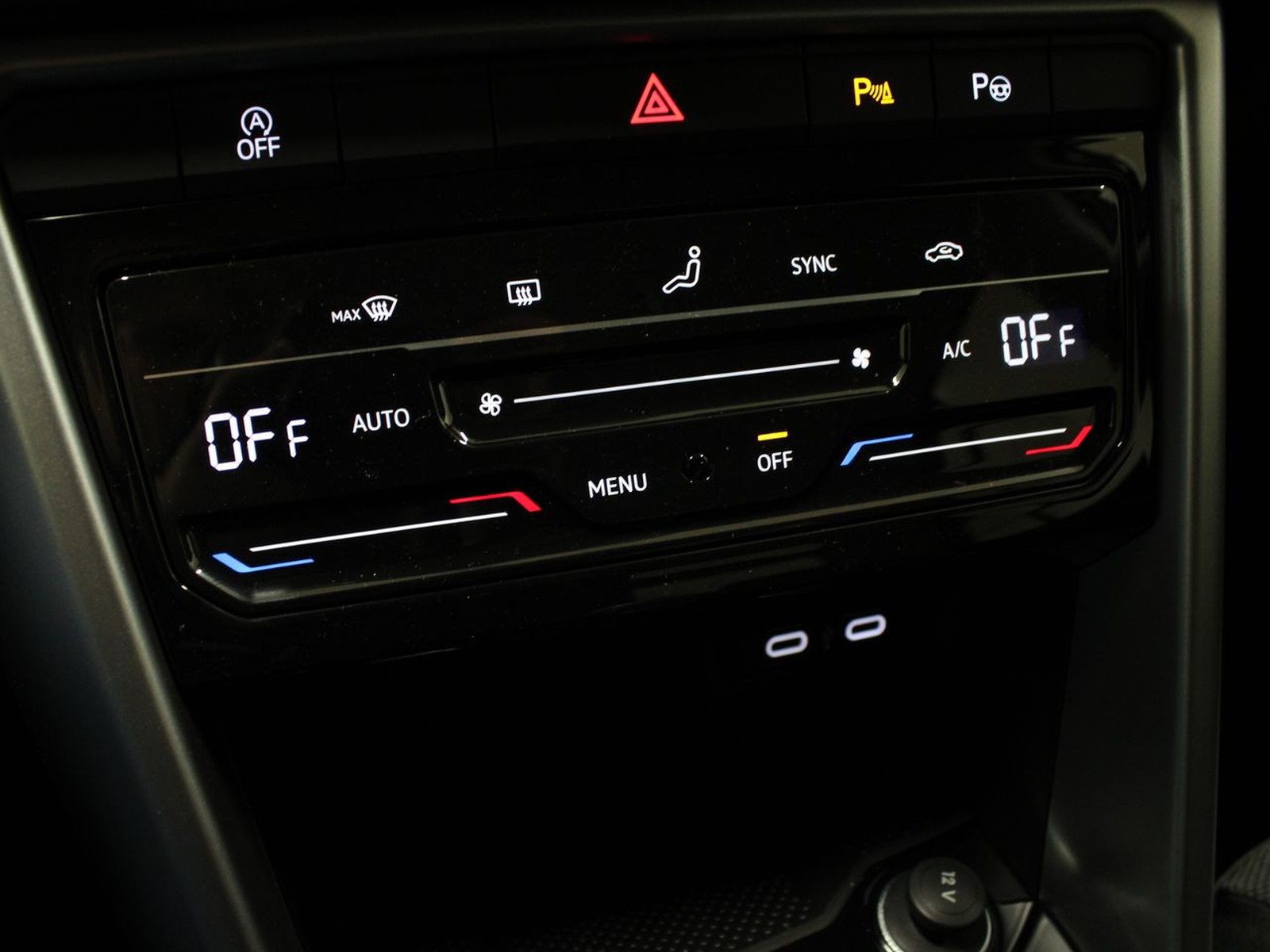 21 - Volkswagen T-Roc 1.0 tsi 115cv sport