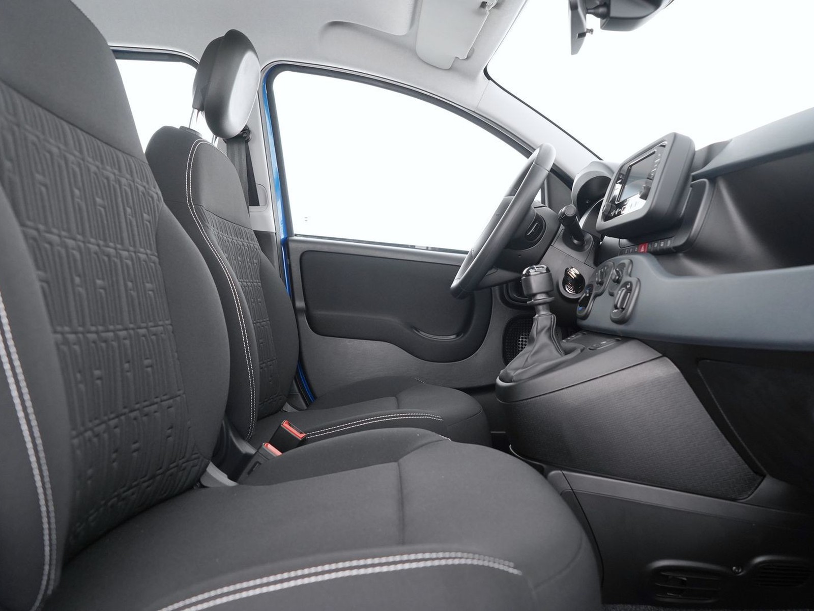 8 - Fiat Panda pandina 1.0 firefly hybrid 70cv s&s 5p.ti