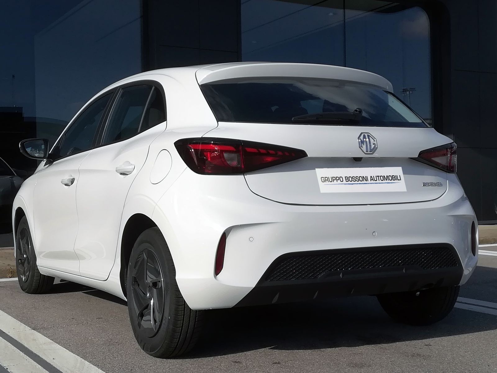 8 - Mg MG3 1.5 standard