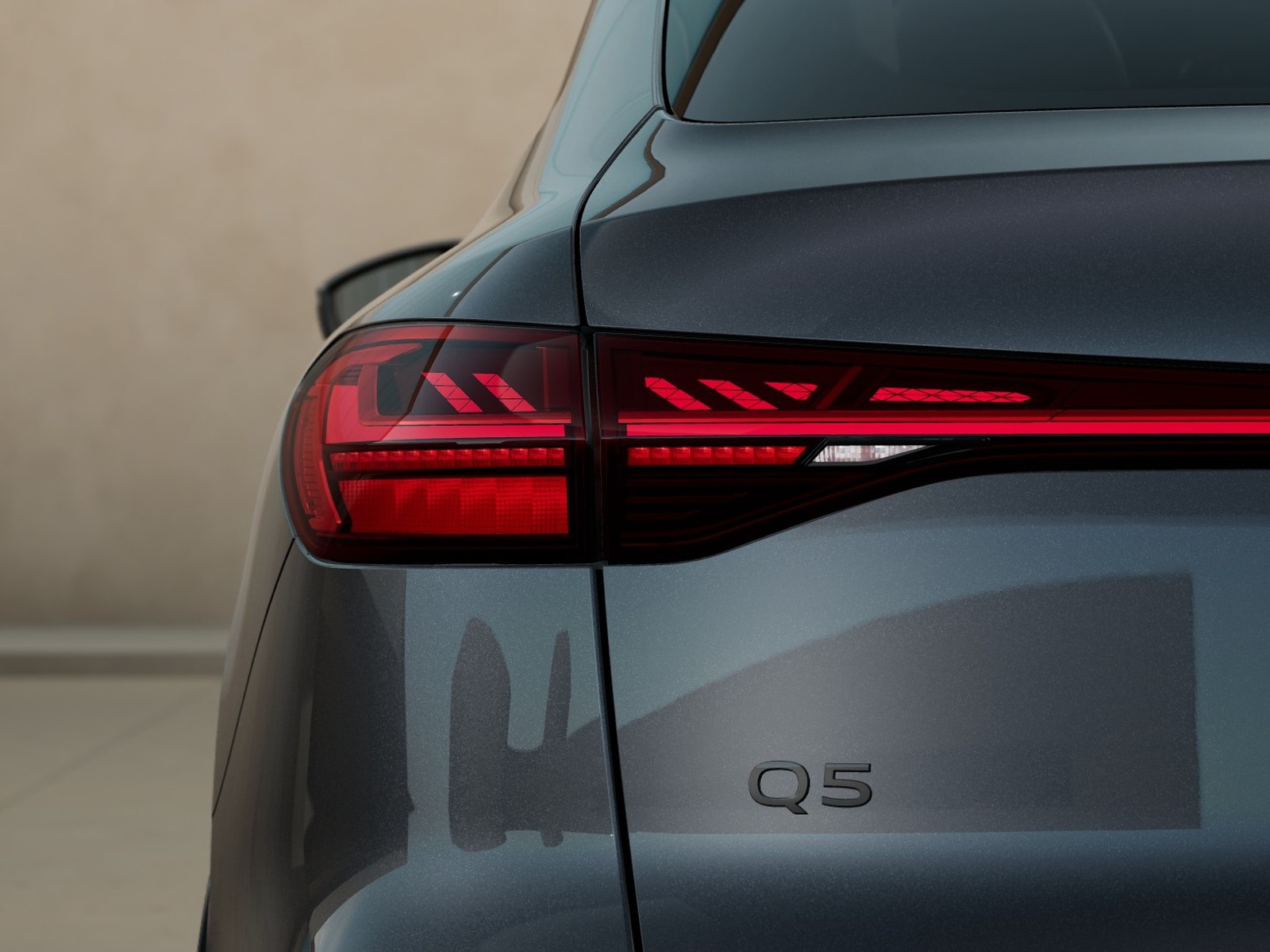 9 - Audi Q5 sportback 2.0 e-hybrid 299cv business advanced quattro s tronic