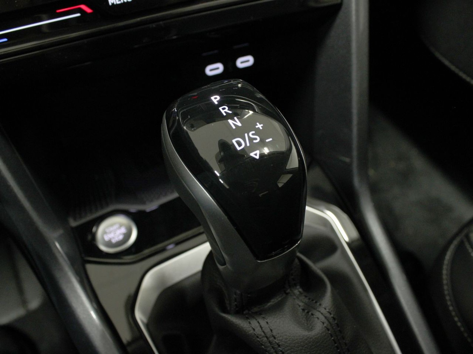 20 - Volkswagen T-Roc 1.5 tsi act style dsg