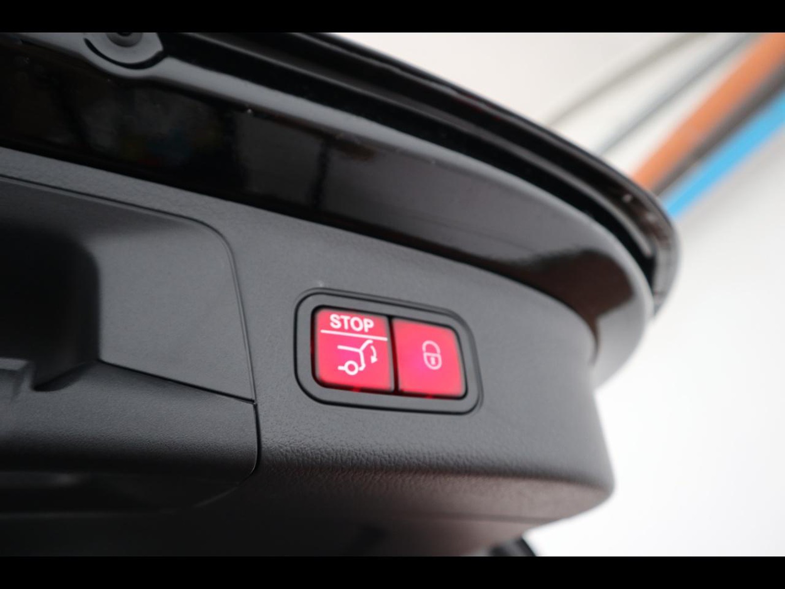 18 - Mercedes GLA 200 d amg line premium 8g-dct