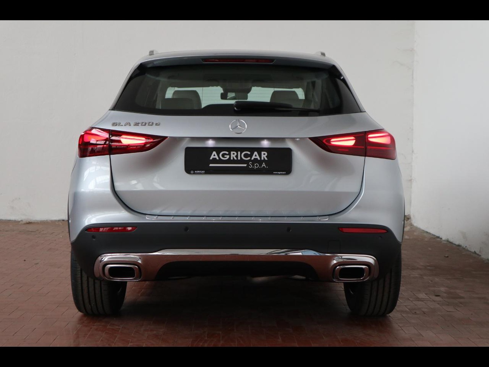 6 - Mercedes GLA 200 d progressive advanced plus 8g-dct