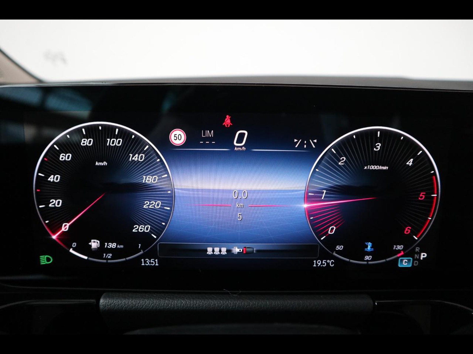 9 - Mercedes GLA 200 d progressive advanced plus 8g-dct