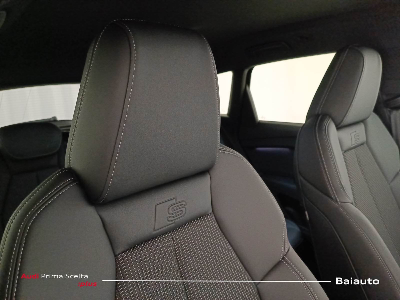 24 - Audi Q4 e-tron 45 s line edition quattro