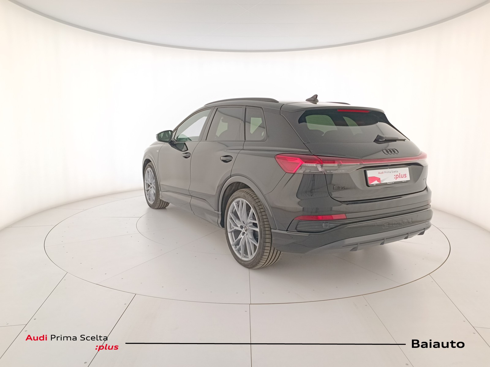 4 - Audi Q4 e-tron 45 s line edition quattro