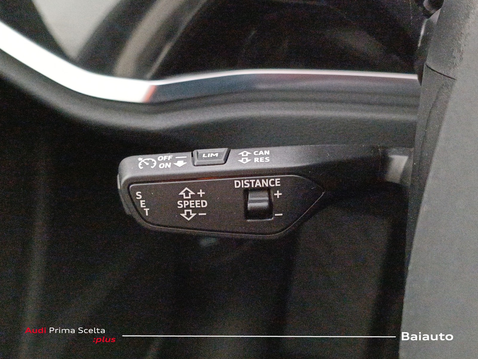 18 - Audi Q3 sportback 35 2.0 tdi s line edition s tronic