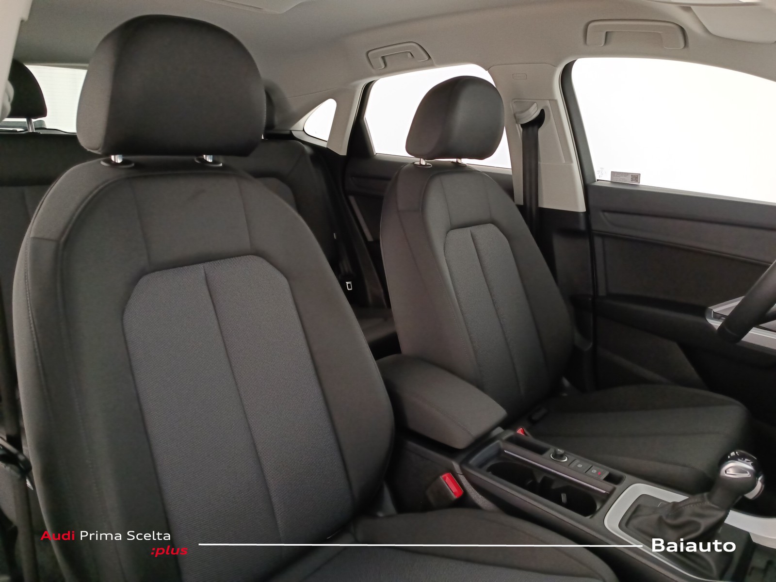 22 - Audi Q3 sportback 35 2.0 tdi s line edition s tronic