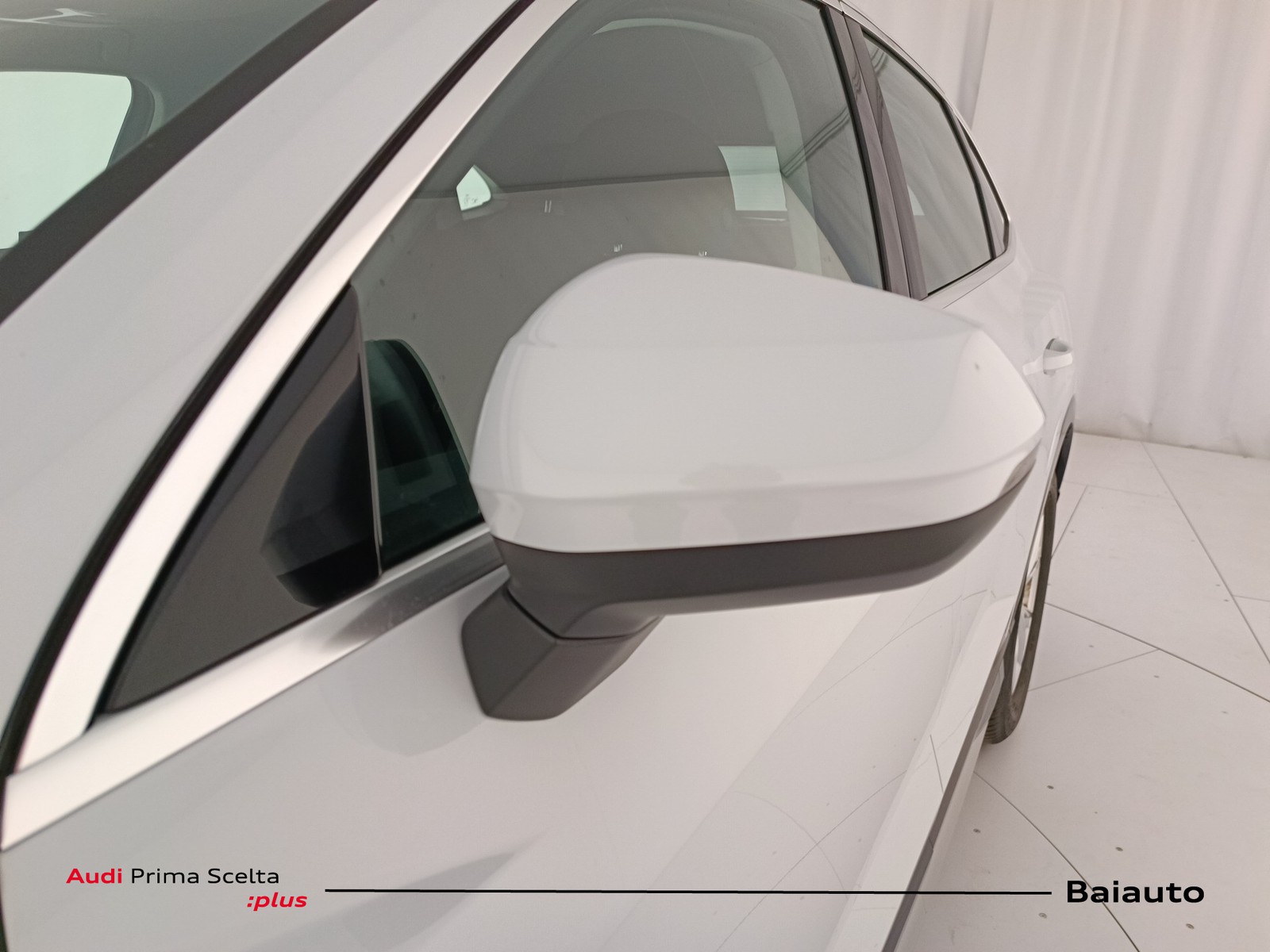 27 - Audi Q3 sportback 35 2.0 tdi s line edition s tronic