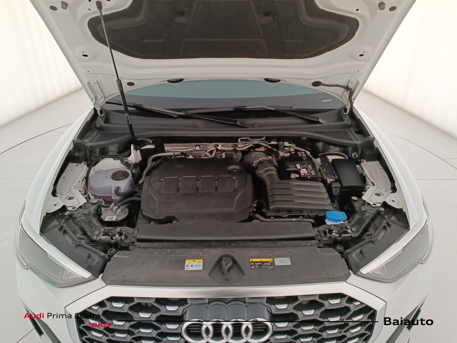 36 - Audi Q3 sportback 35 2.0 tdi s line edition s tronic
