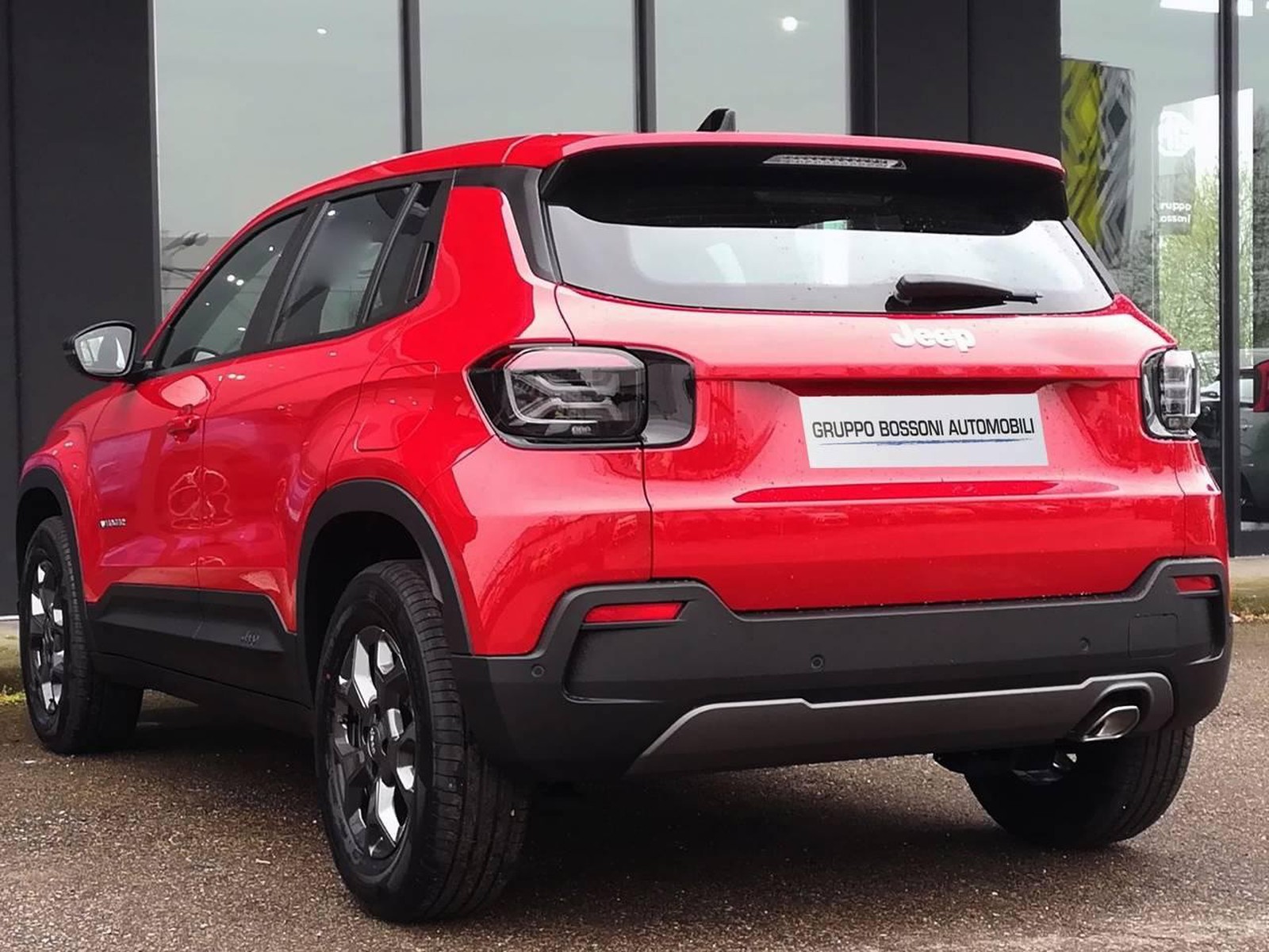 5 - Jeep Avenger 1.2 turbo 100cv longitude fwd