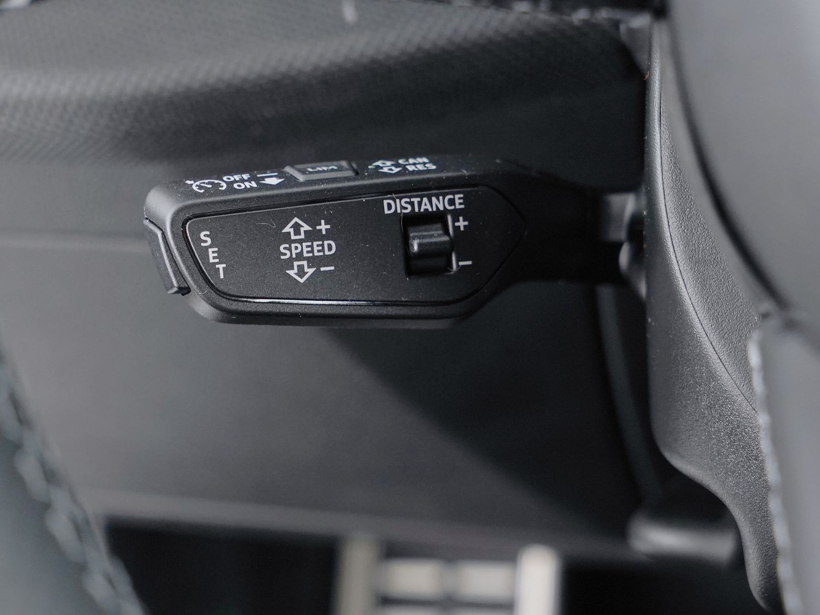 24 - Audi A3 sedan 2.0 tdi 150cv s line edition s tronic